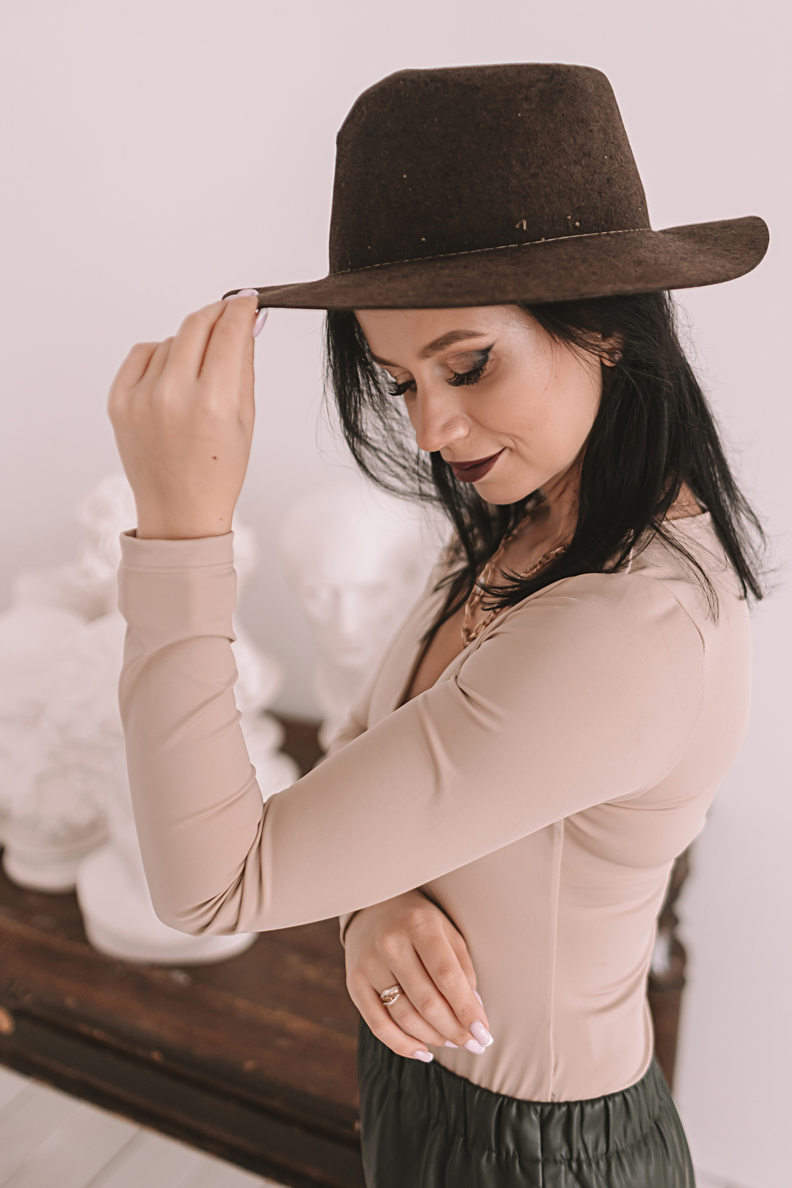 Руководитель студий красоты, студия Белая. Семейный фотограф Тюмень, фотограф на роды Салмина Мария