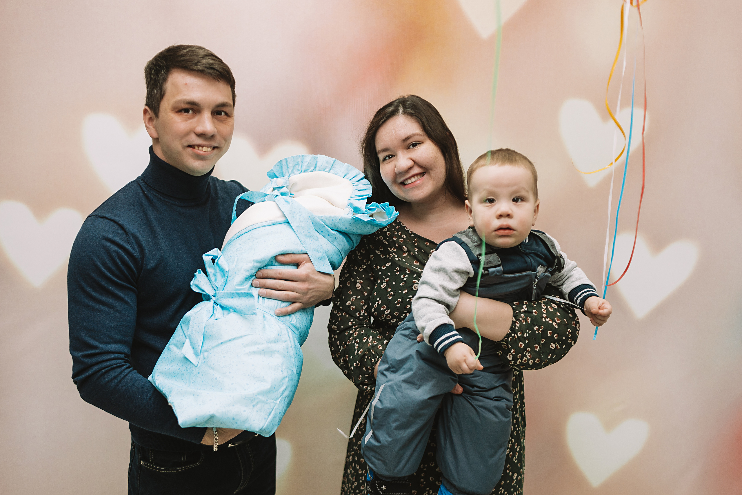 Выписка только зона ожидания. Семейный фотограф Тюмень, фотограф на роды Салмина Мария