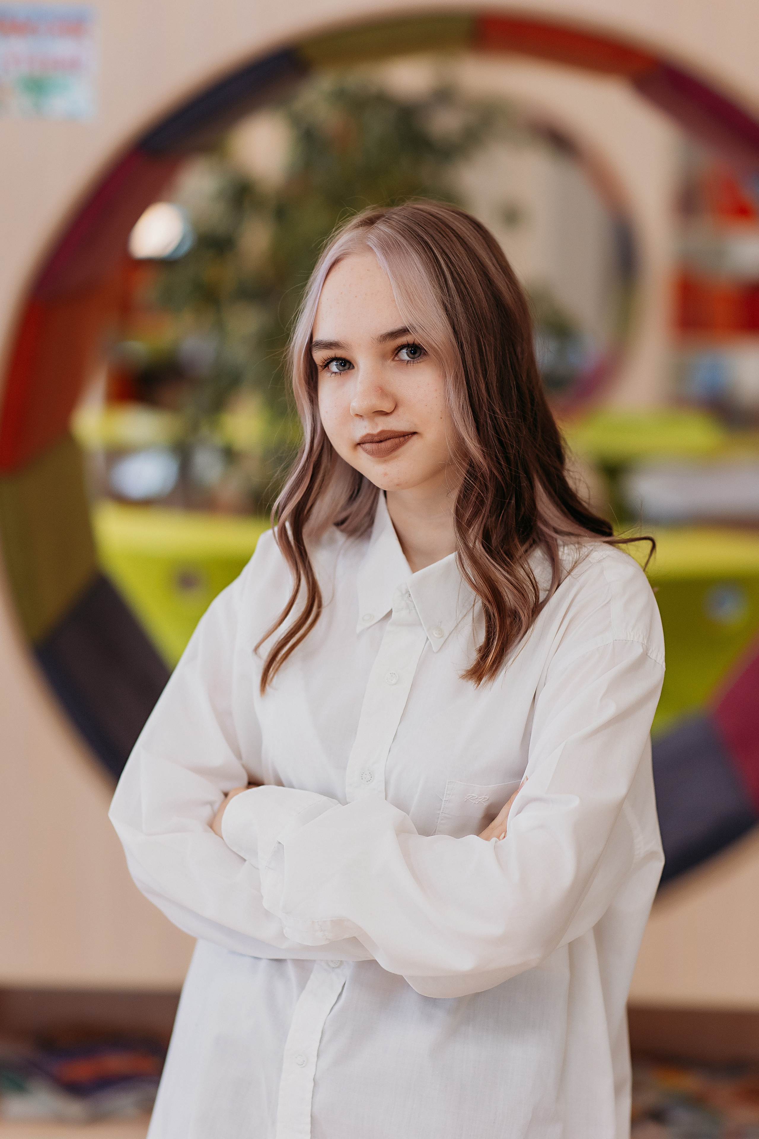 8 класс в библиотеке. Семейный фотограф Тюмень, фотограф на роды Салмина Мария