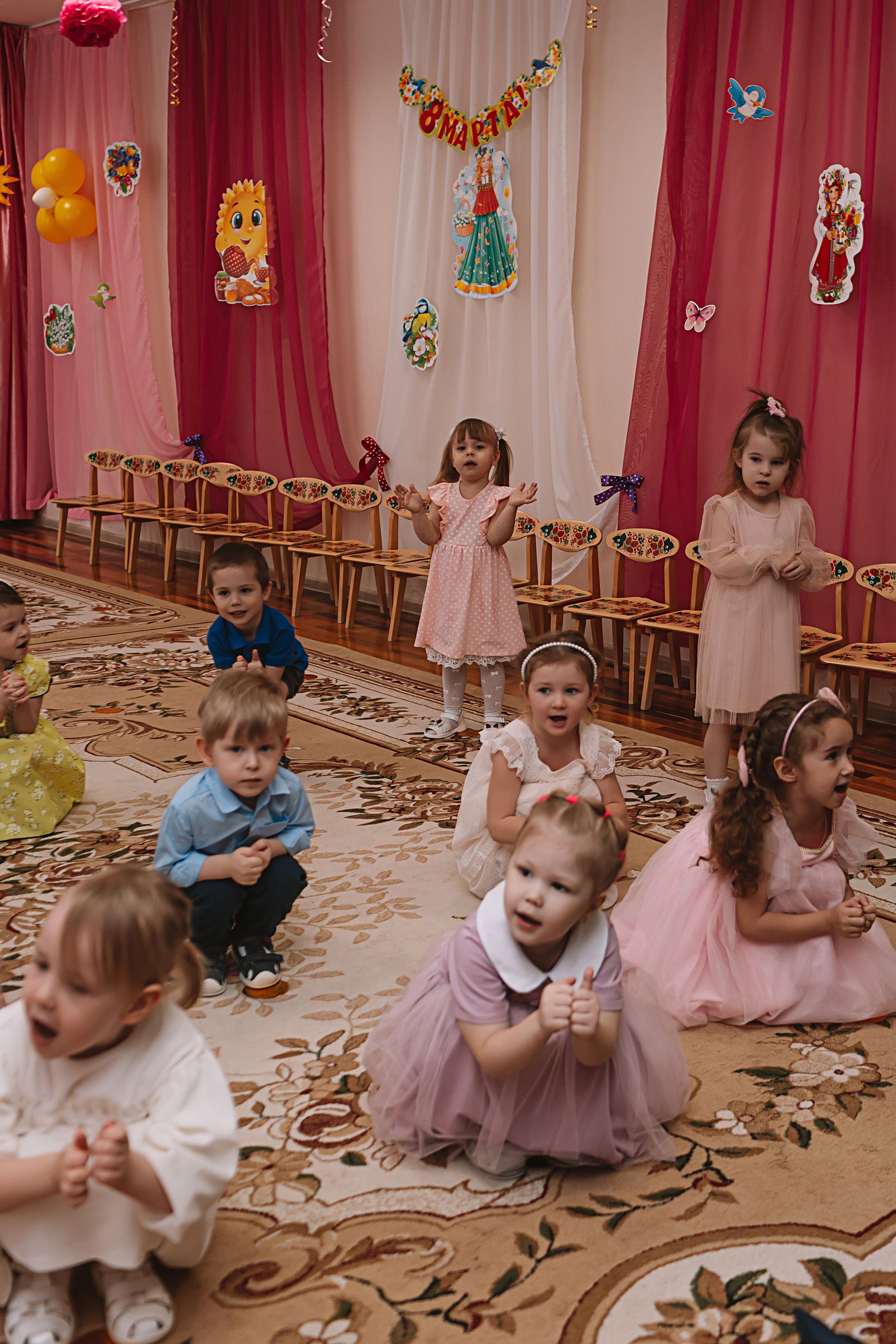 Утренник садик. Семейный фотограф Тюмень, фотограф на роды Салмина Мария