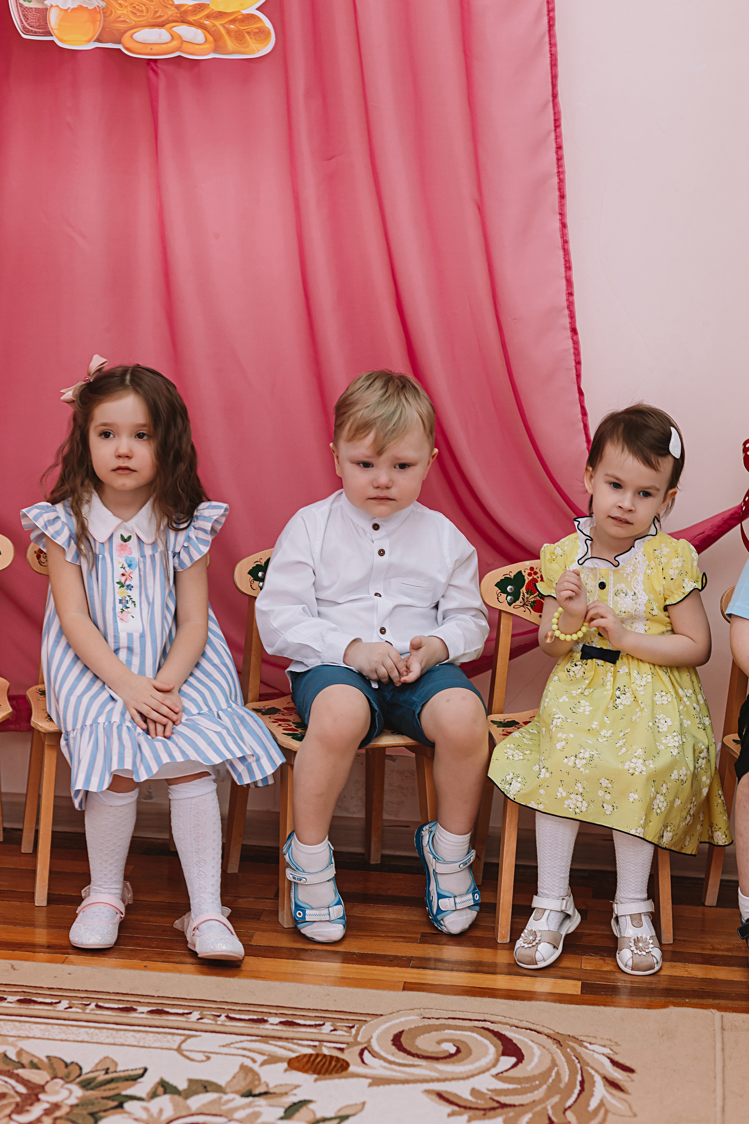 Утренник садик. Семейный фотограф Тюмень, фотограф на роды Салмина Мария