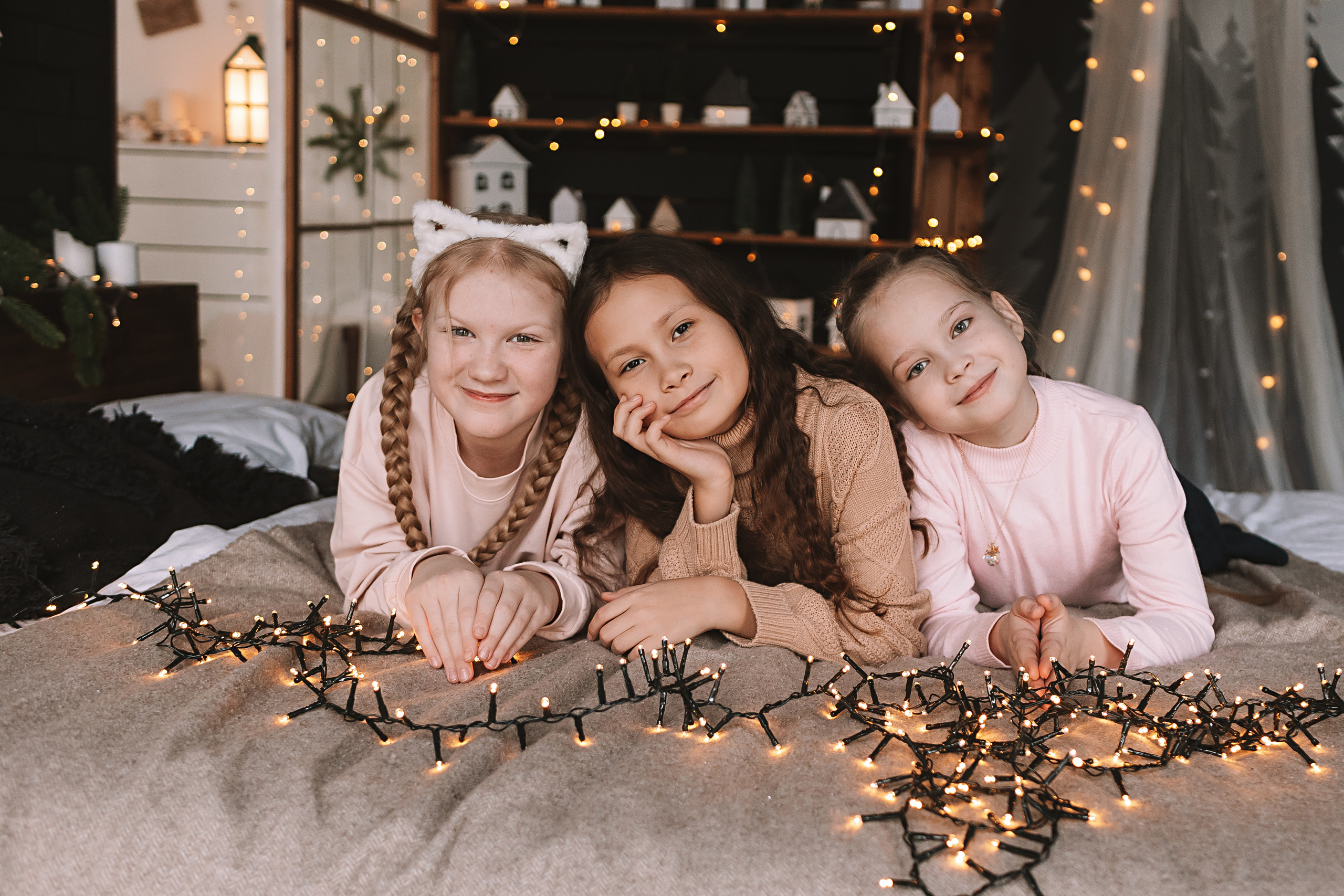 Новогодняя школьная в студии. Семейный фотограф Тюмень, фотограф на роды Салмина Мария