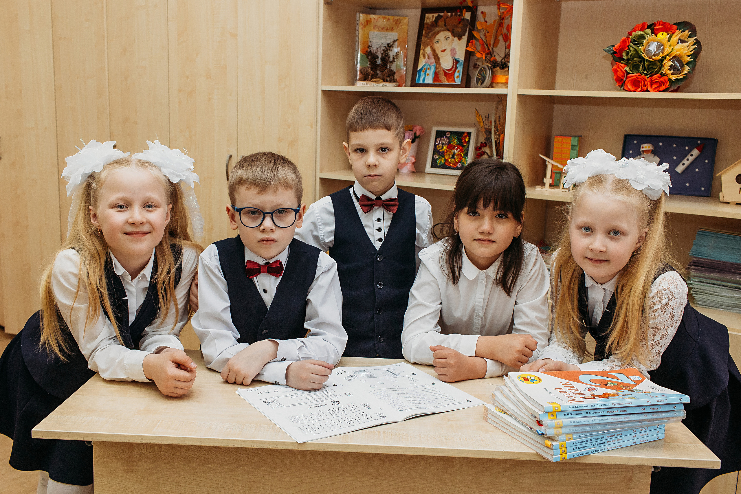 2 класс. Семейный фотограф Тюмень, фотограф на роды Салмина Мария