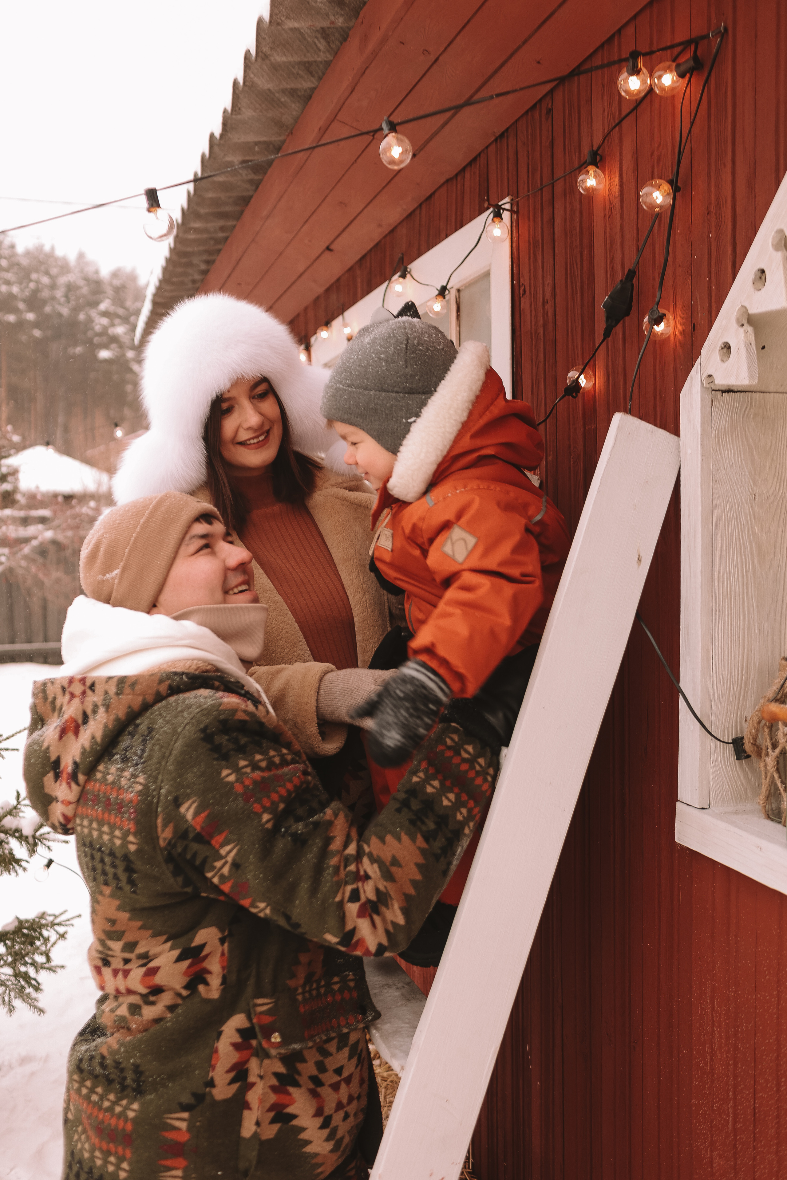 Локация Тишина (семья). Семейный фотограф Тюмень, фотограф на роды Салмина Мария