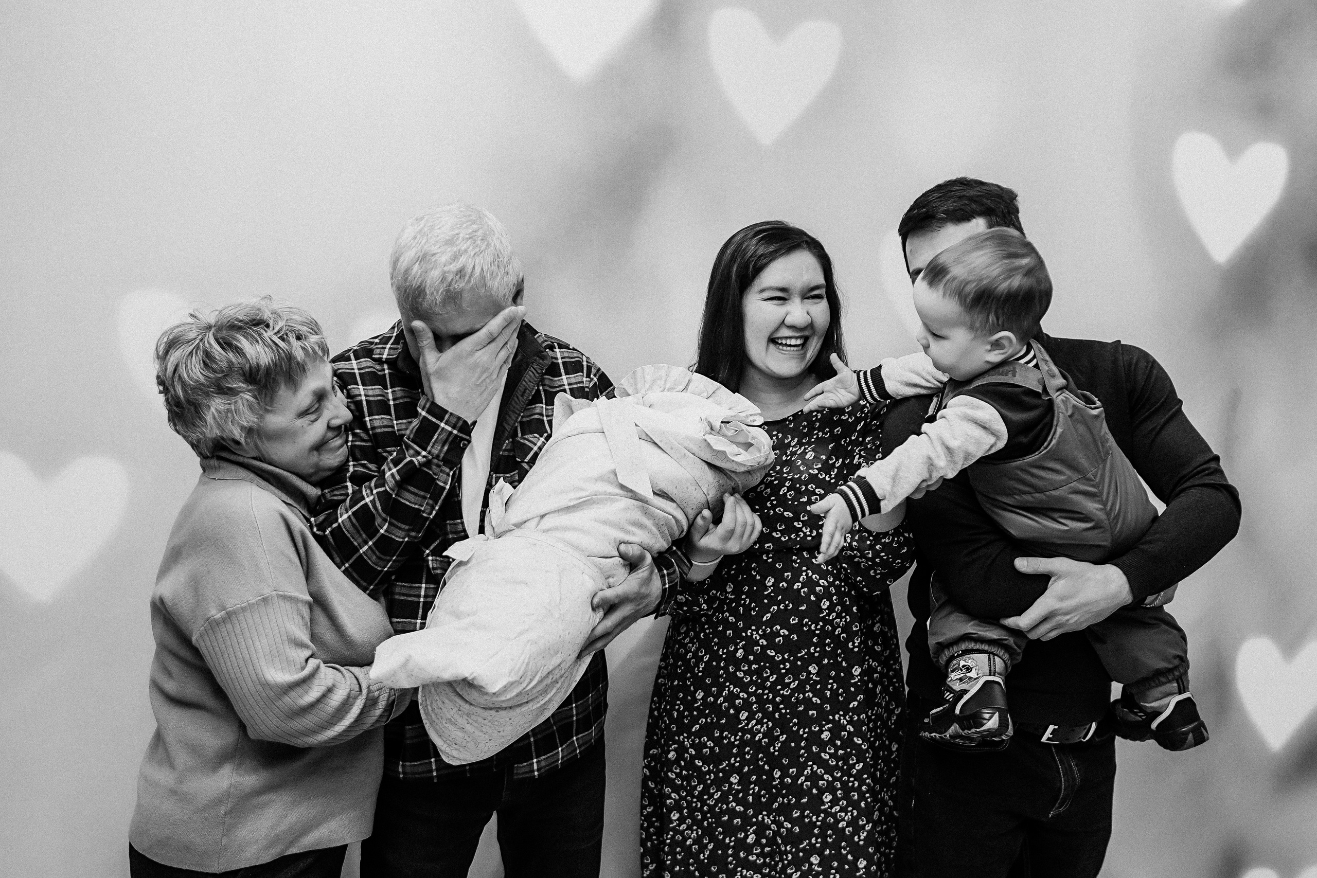 Выписка только зона ожидания. Семейный фотограф Тюмень, фотограф на роды Салмина Мария