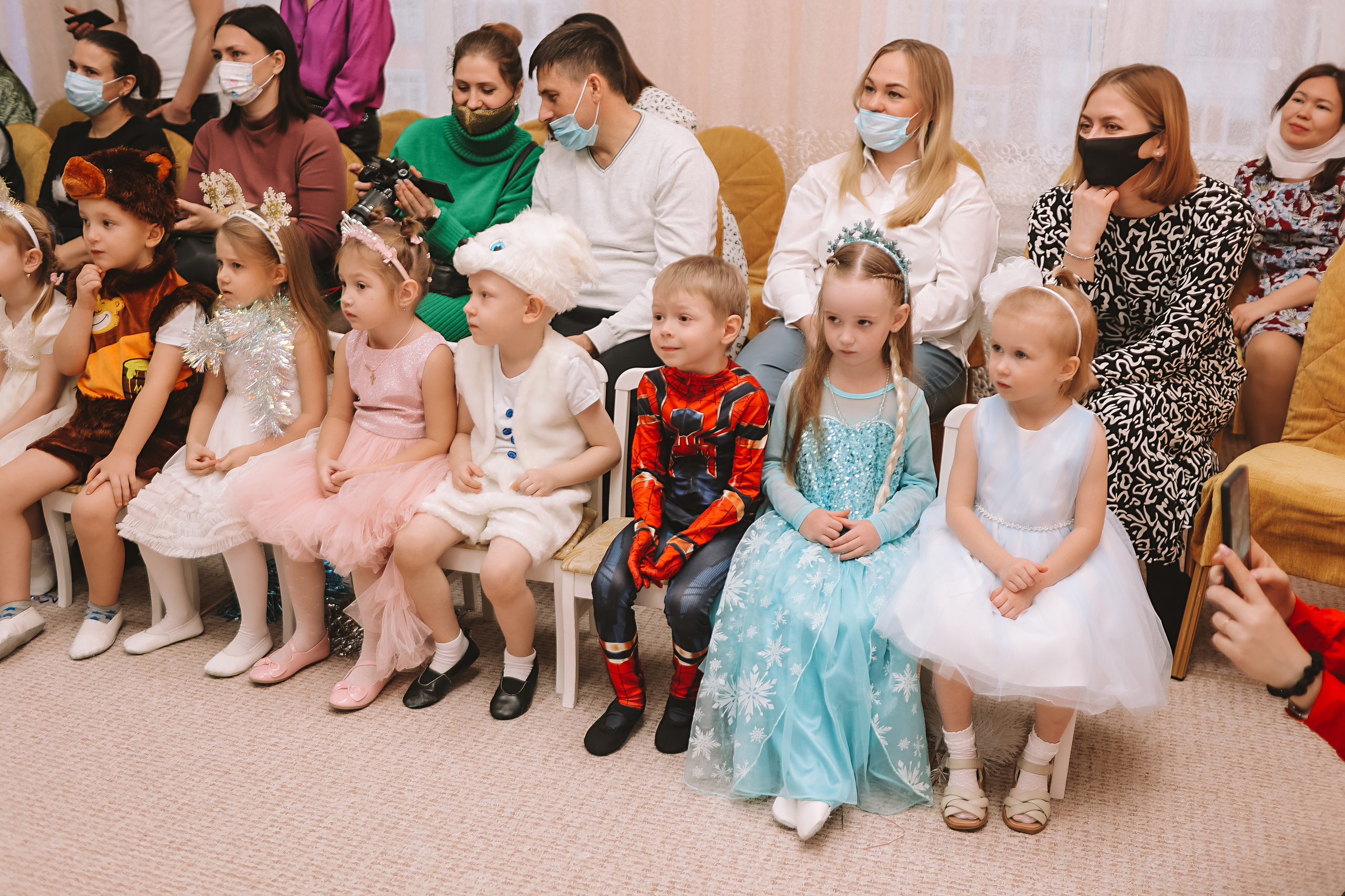 Репортаж новогоднего утренника. Семейный фотограф Тюмень, фотограф на роды Салмина Мария