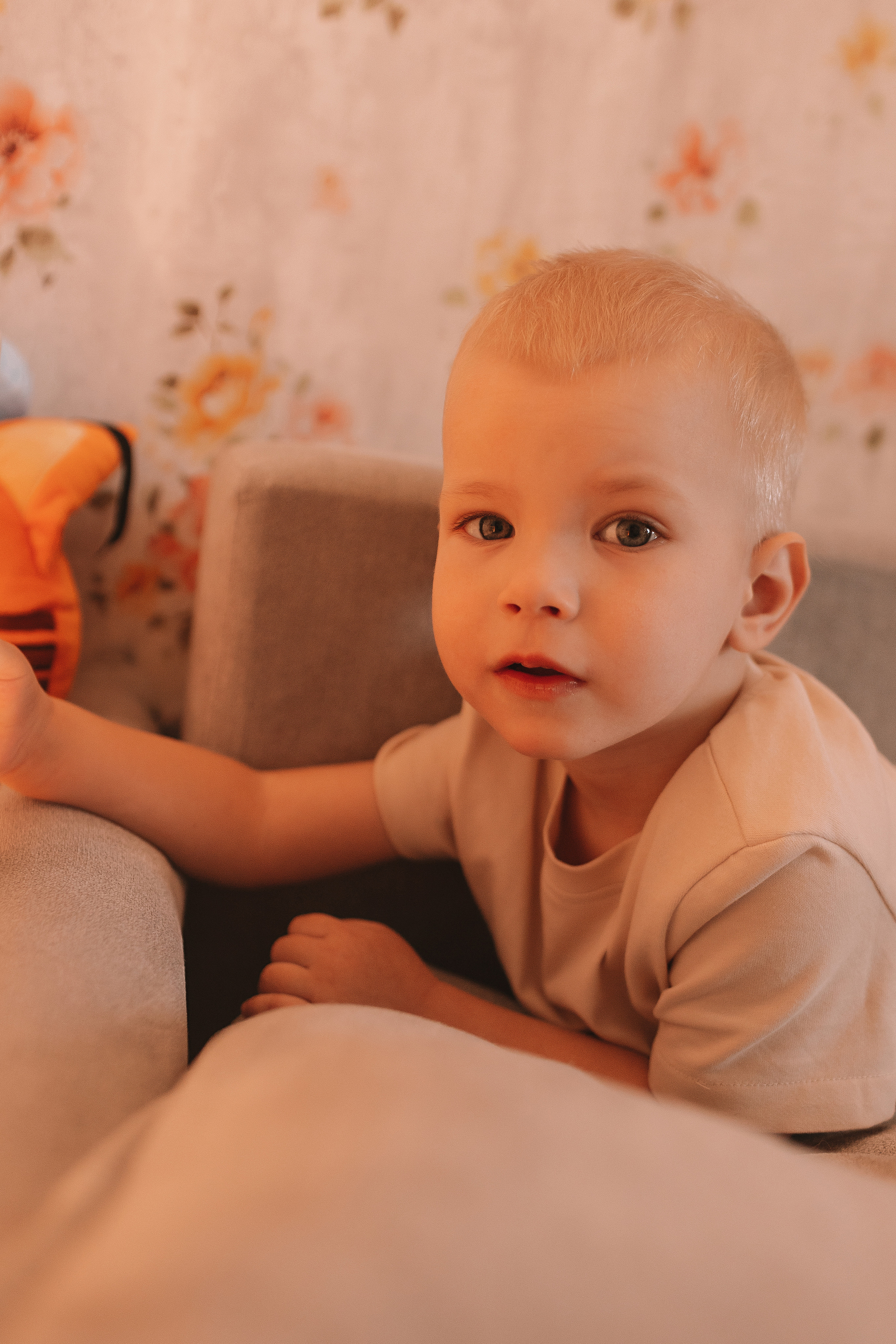 Очень активный Лев. Семейный фотограф Тюмень, фотограф на роды Салмина Мария