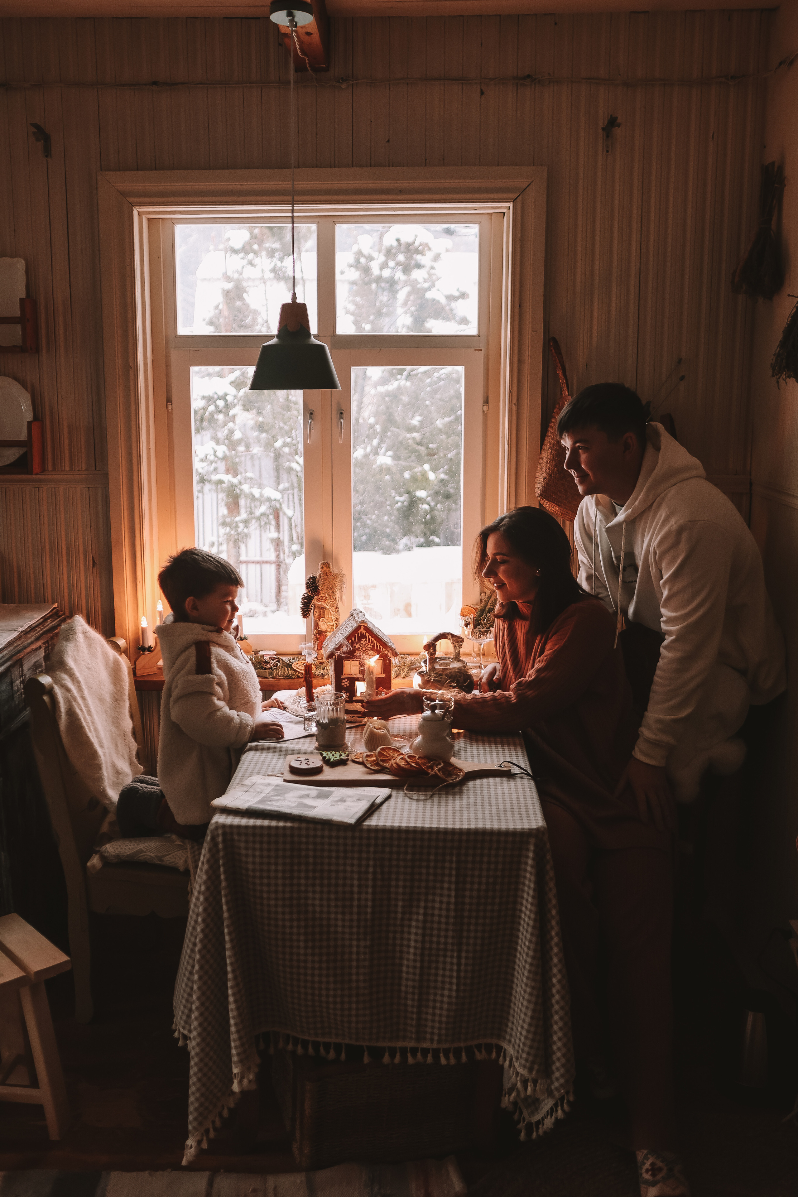 Локация Тишина (семья). Семейный фотограф Тюмень, фотограф на роды Салмина Мария