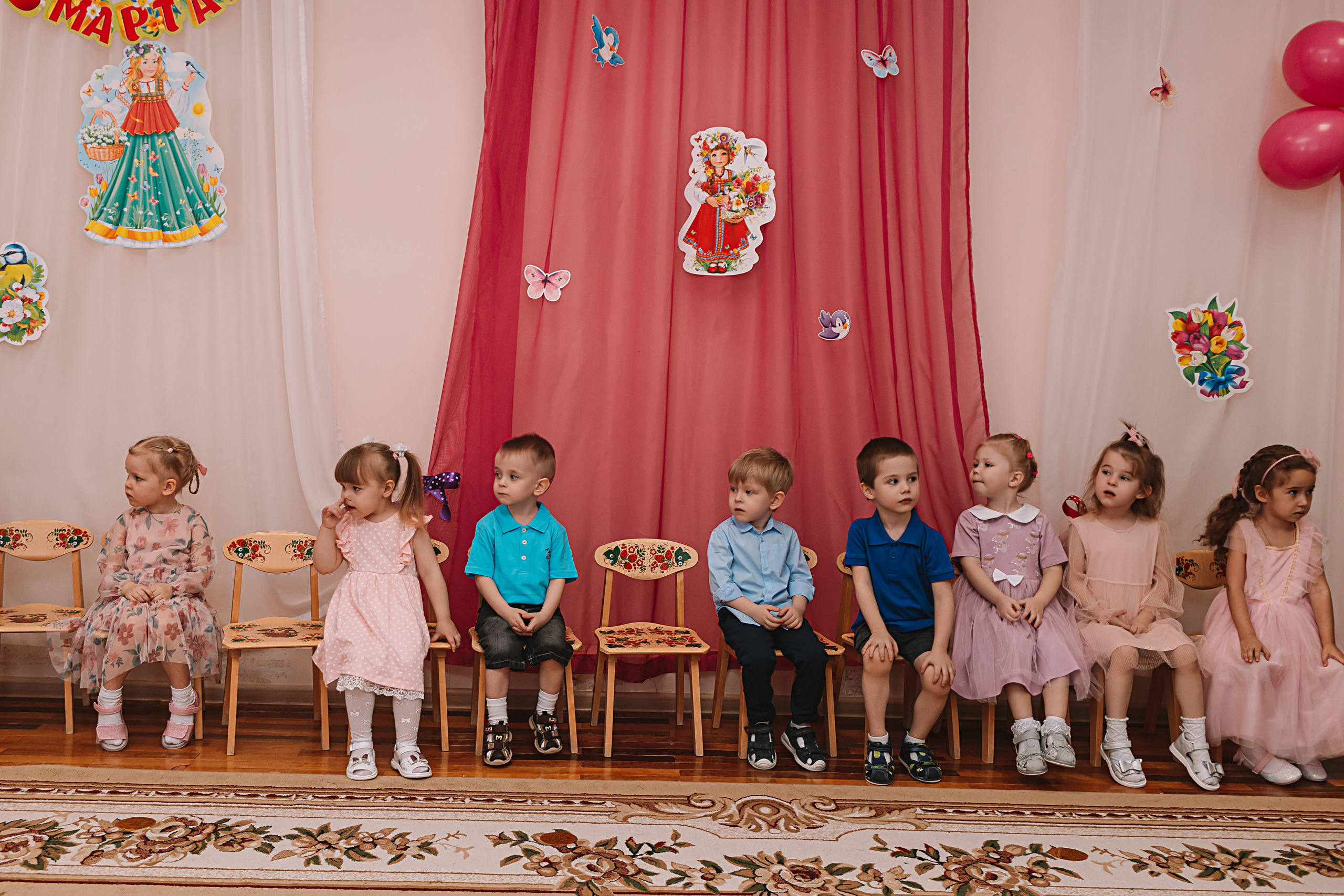 Утренник садик. Семейный фотограф Тюмень, фотограф на роды Салмина Мария