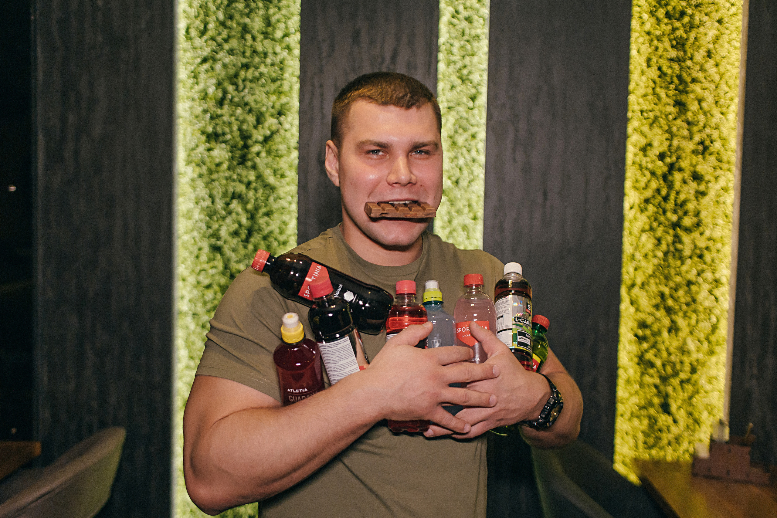 Бар спортивного питания. Семейный фотограф Тюмень, фотограф на роды Салмина Мария