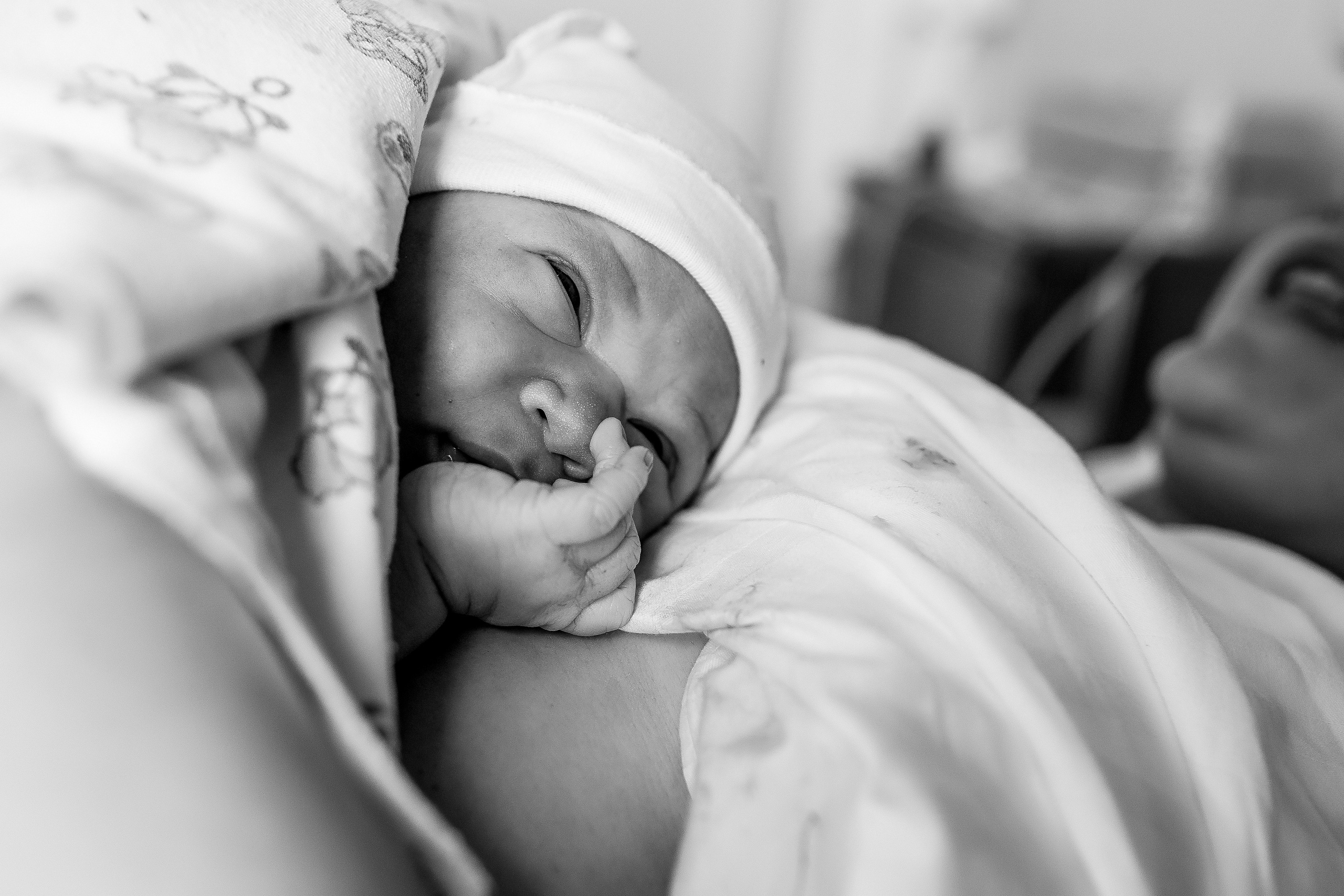 Мать и Дитя. Семейный фотограф Тюмень, фотограф на роды Салмина Мария