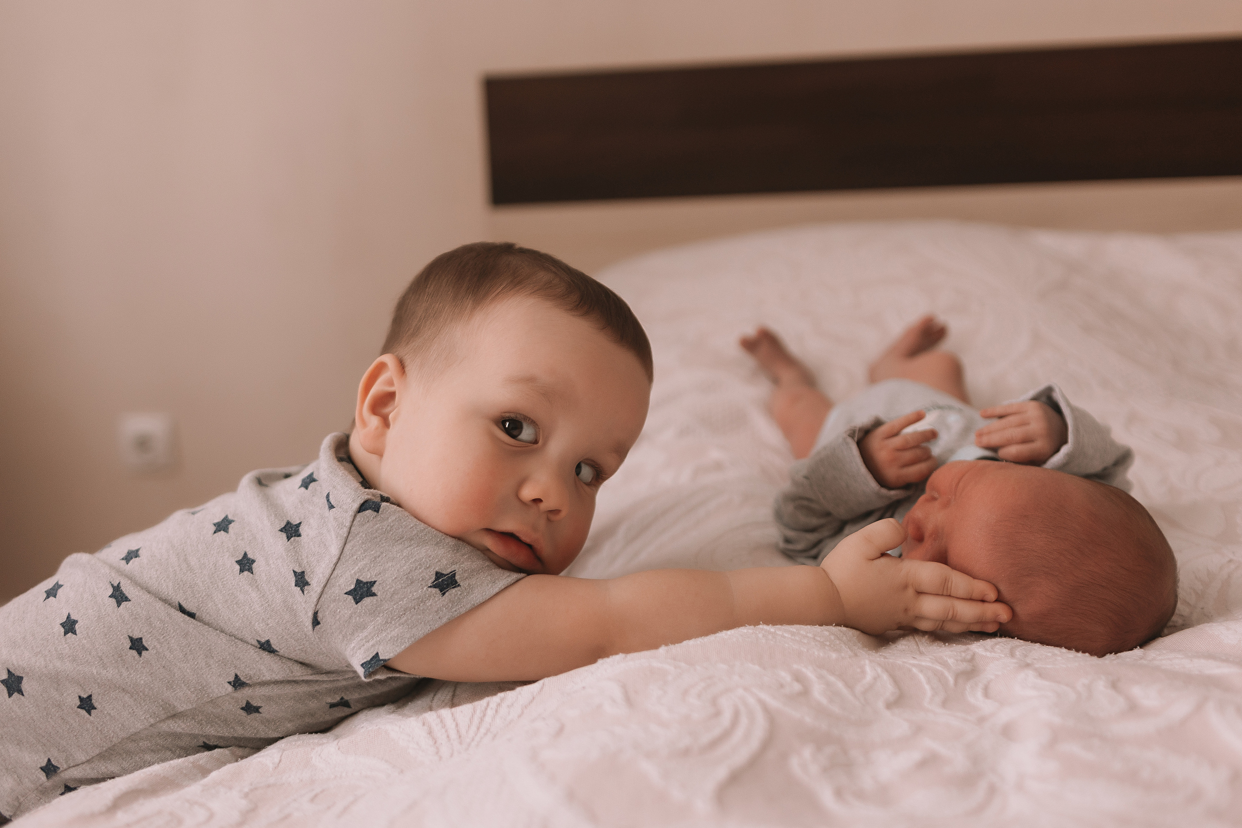 Руслан. Семейный фотограф Тюмень, фотограф на роды Салмина Мария