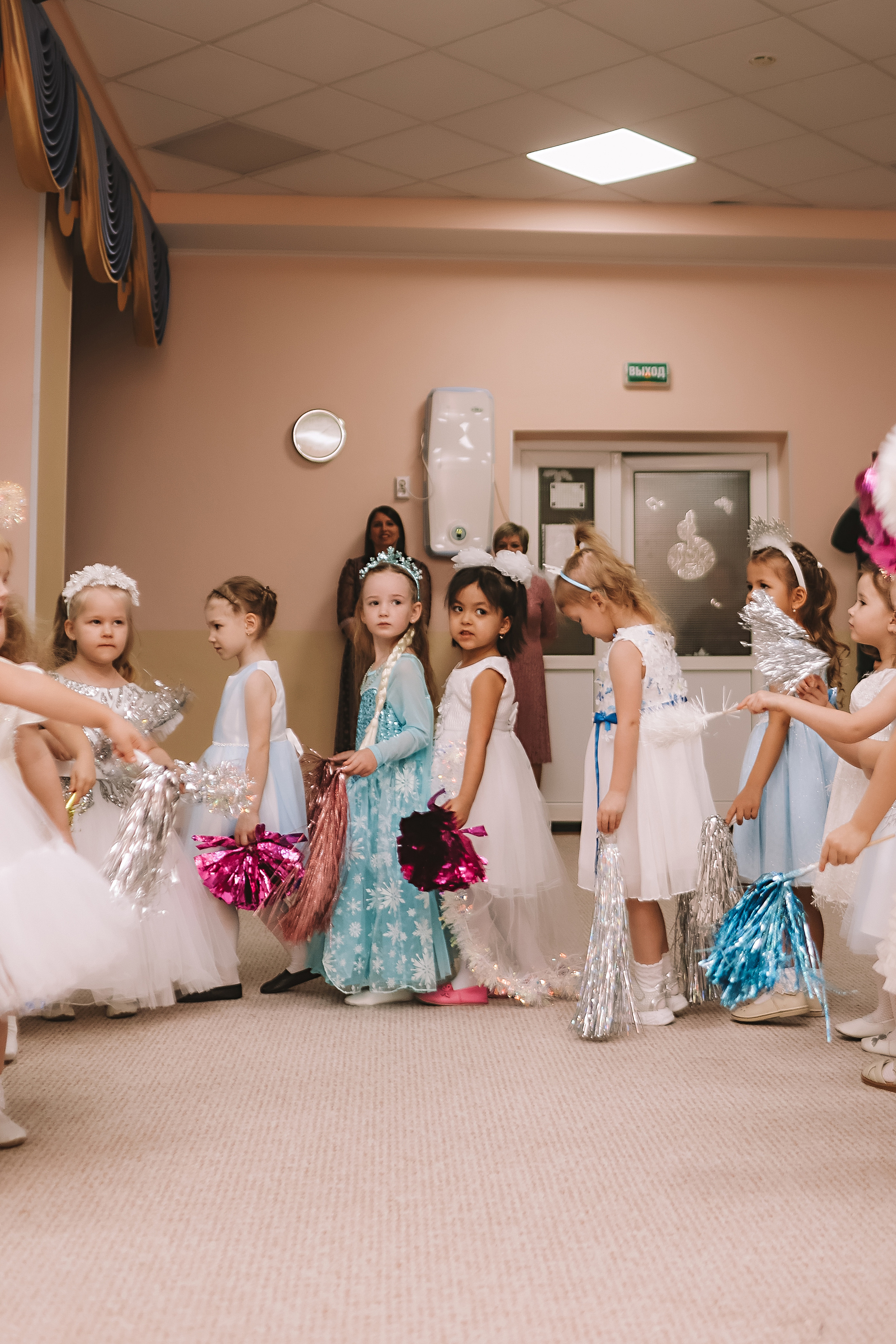 Репортаж новогоднего утренника. Семейный фотограф Тюмень, фотограф на роды Салмина Мария