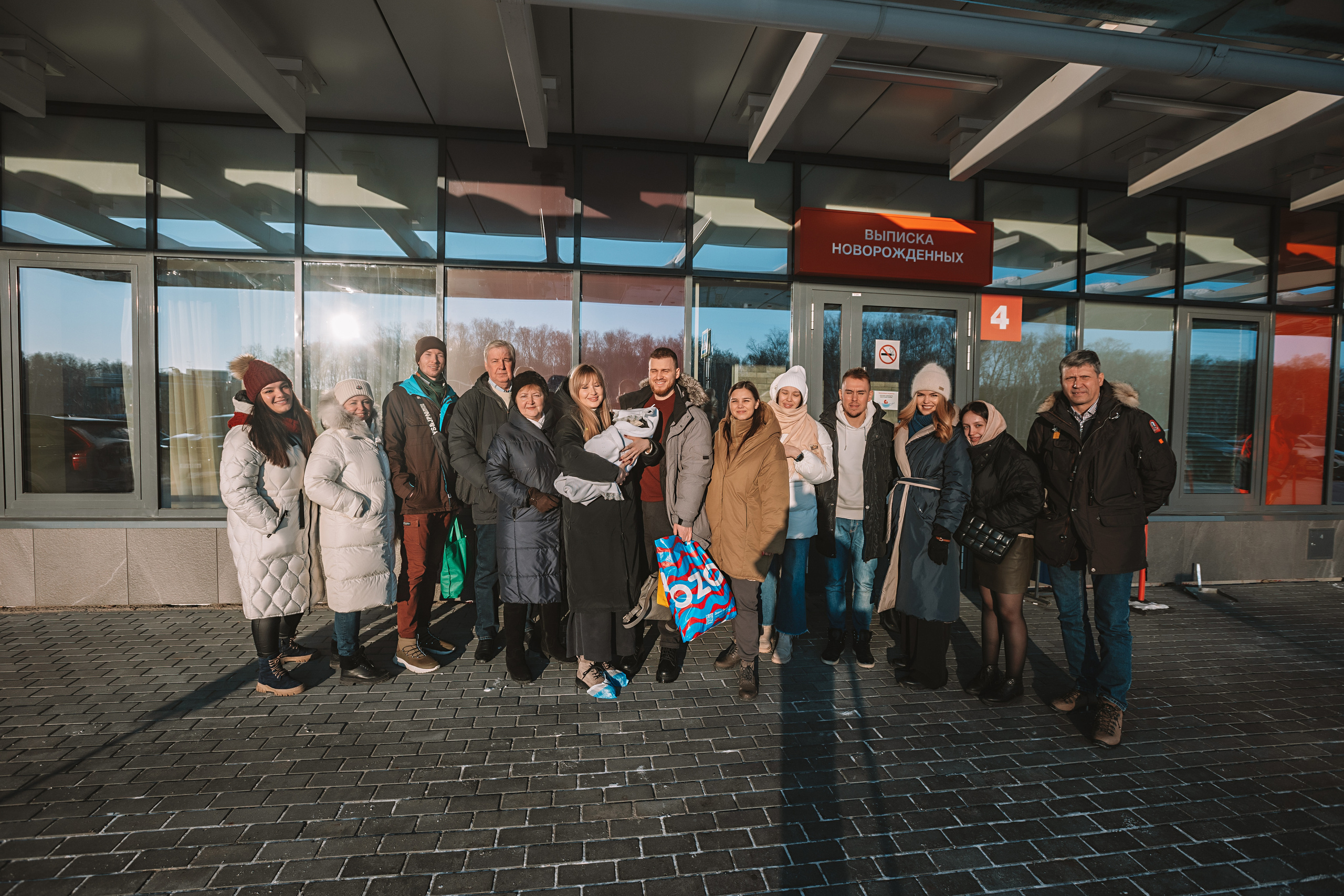 Выписка Мать и Дитя. Семейный фотограф Тюмень, фотограф на роды Салмина Мария