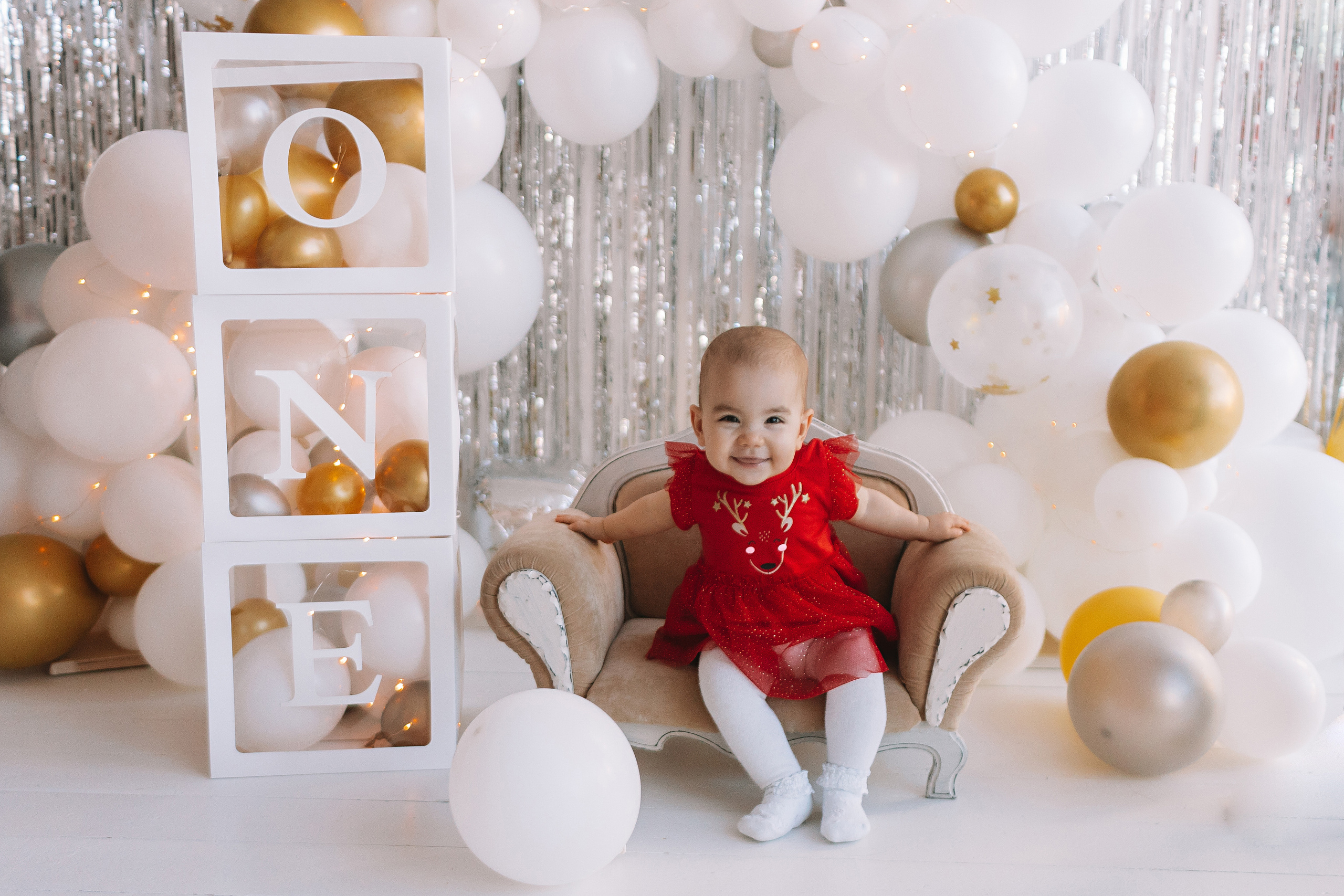 Годик в ВВ студио. Семейный фотограф Тюмень, фотограф на роды Салмина Мария