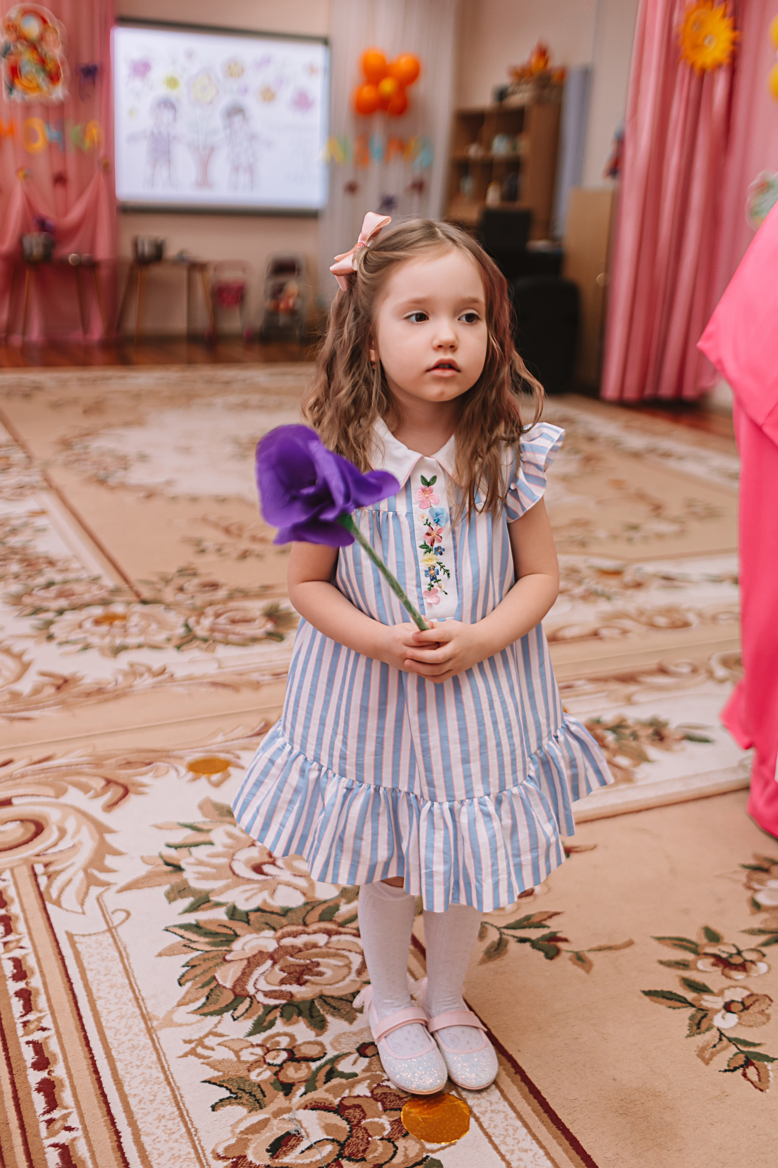 Утренник садик. Семейный фотограф Тюмень, фотограф на роды Салмина Мария