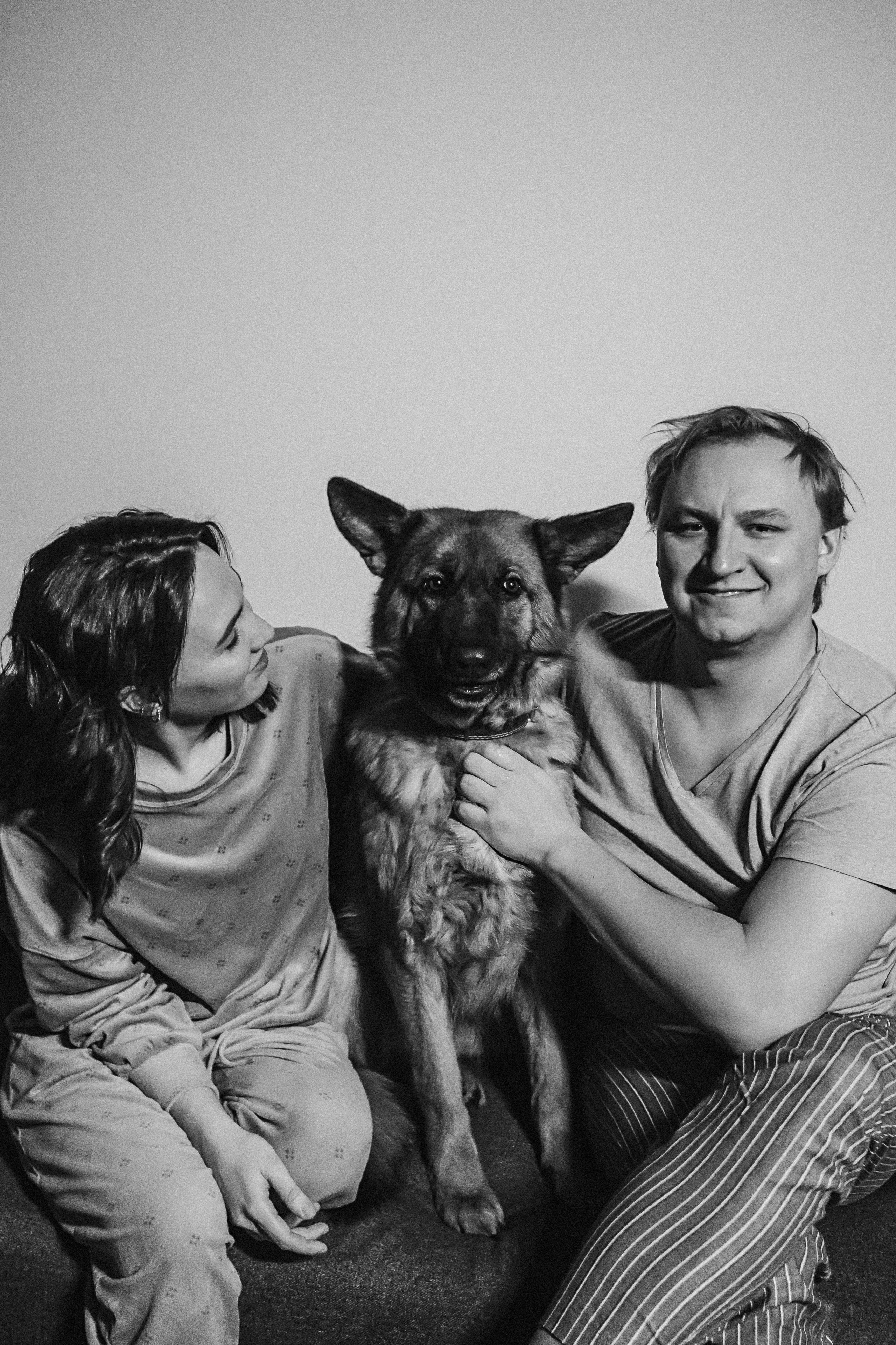 Вечерняя лав стори. Семейный фотограф Тюмень, фотограф на роды Салмина Мария