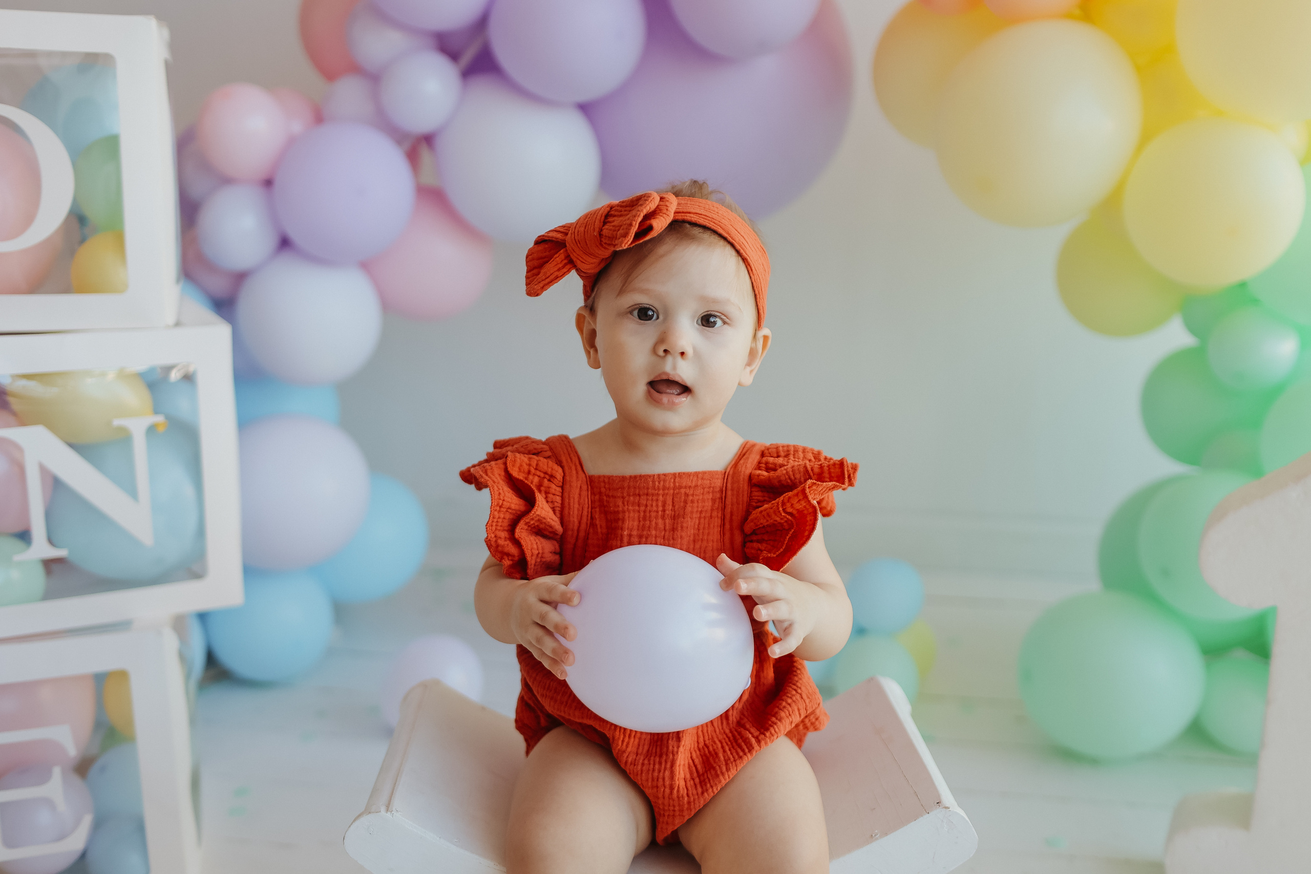 Годик в ВВ студио. Семейный фотограф Тюмень, фотограф на роды Салмина Мария