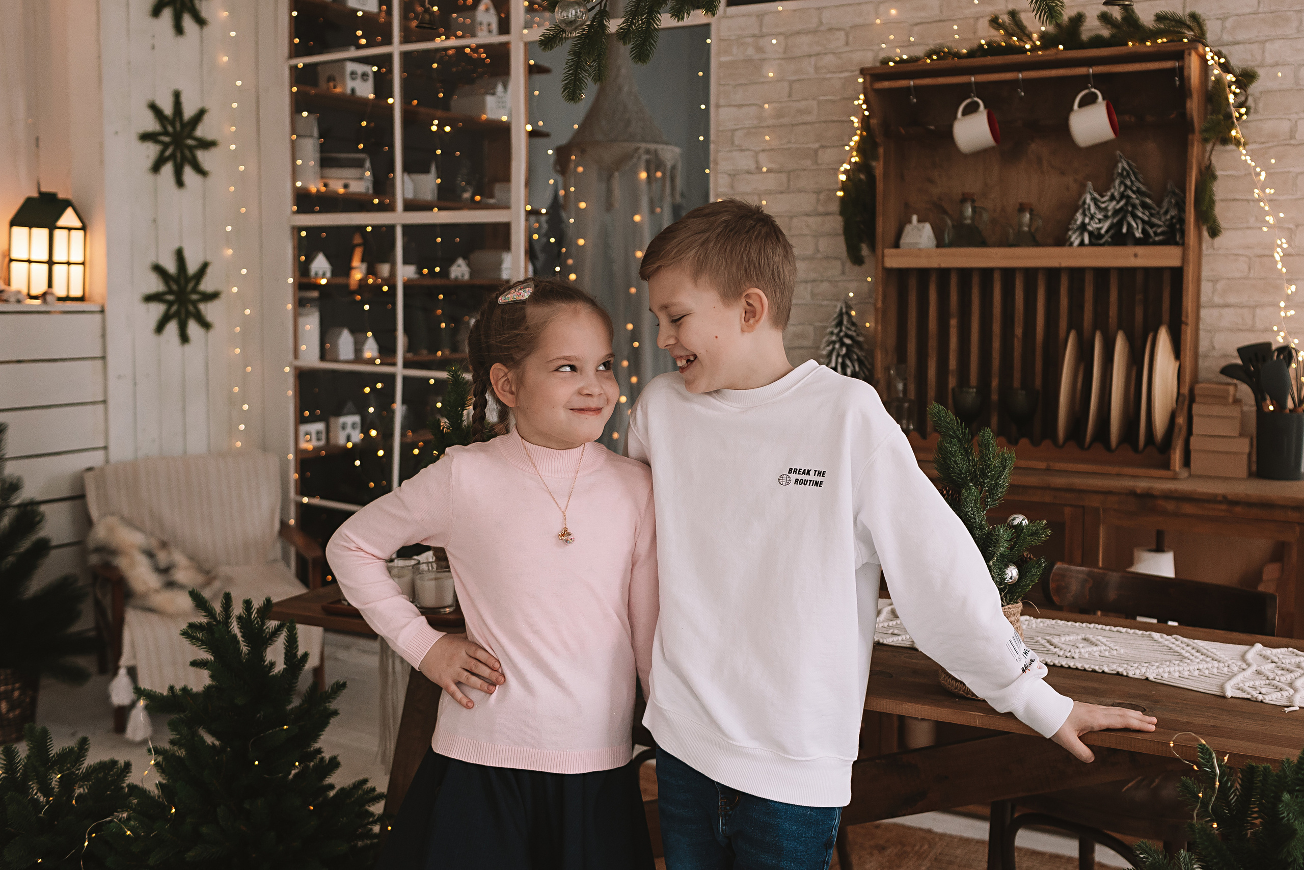 Новогодняя школьная в студии. Семейный фотограф Тюмень, фотограф на роды Салмина Мария