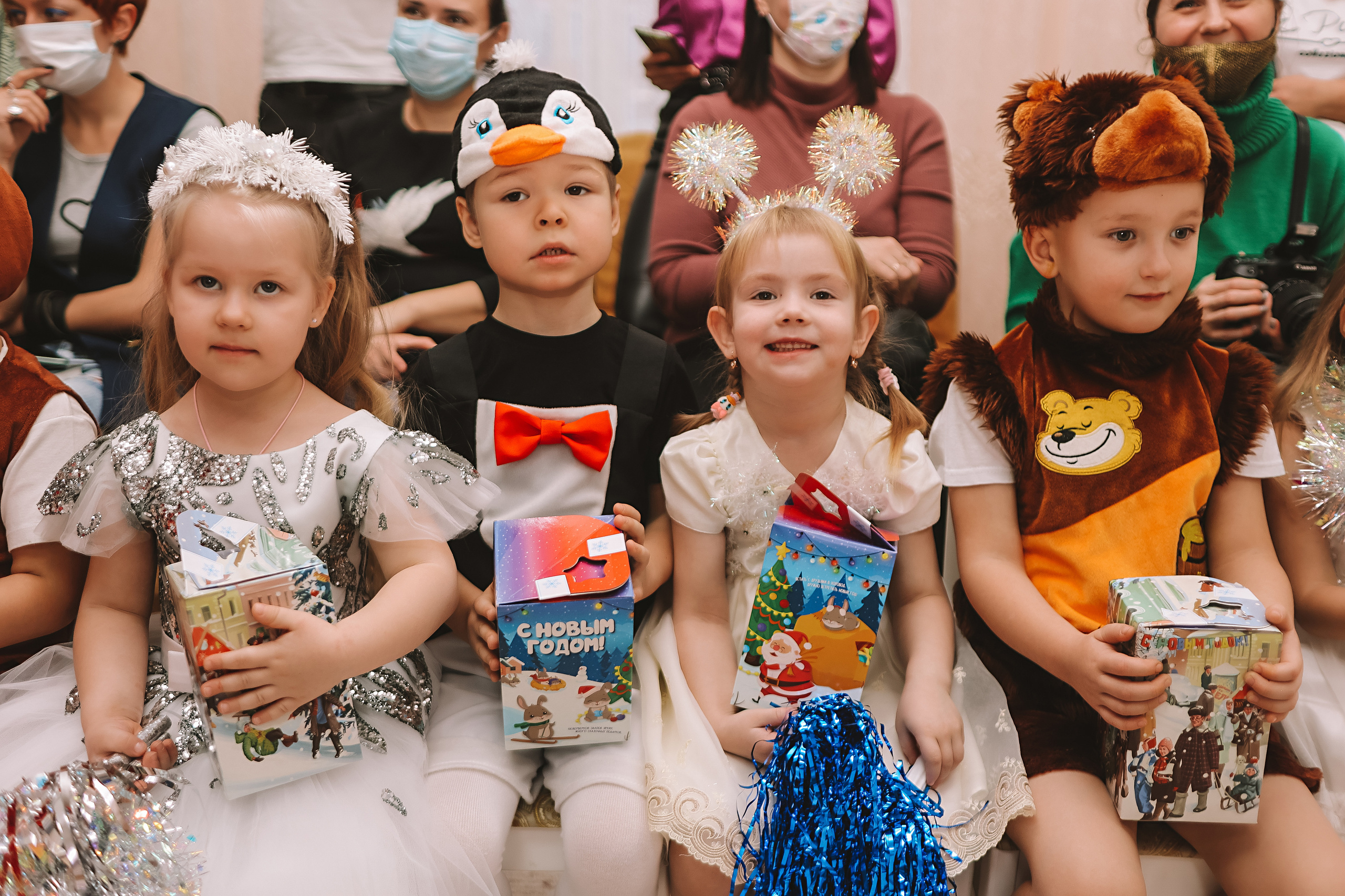 Репортаж новогоднего утренника. Семейный фотограф Тюмень, фотограф на роды Салмина Мария