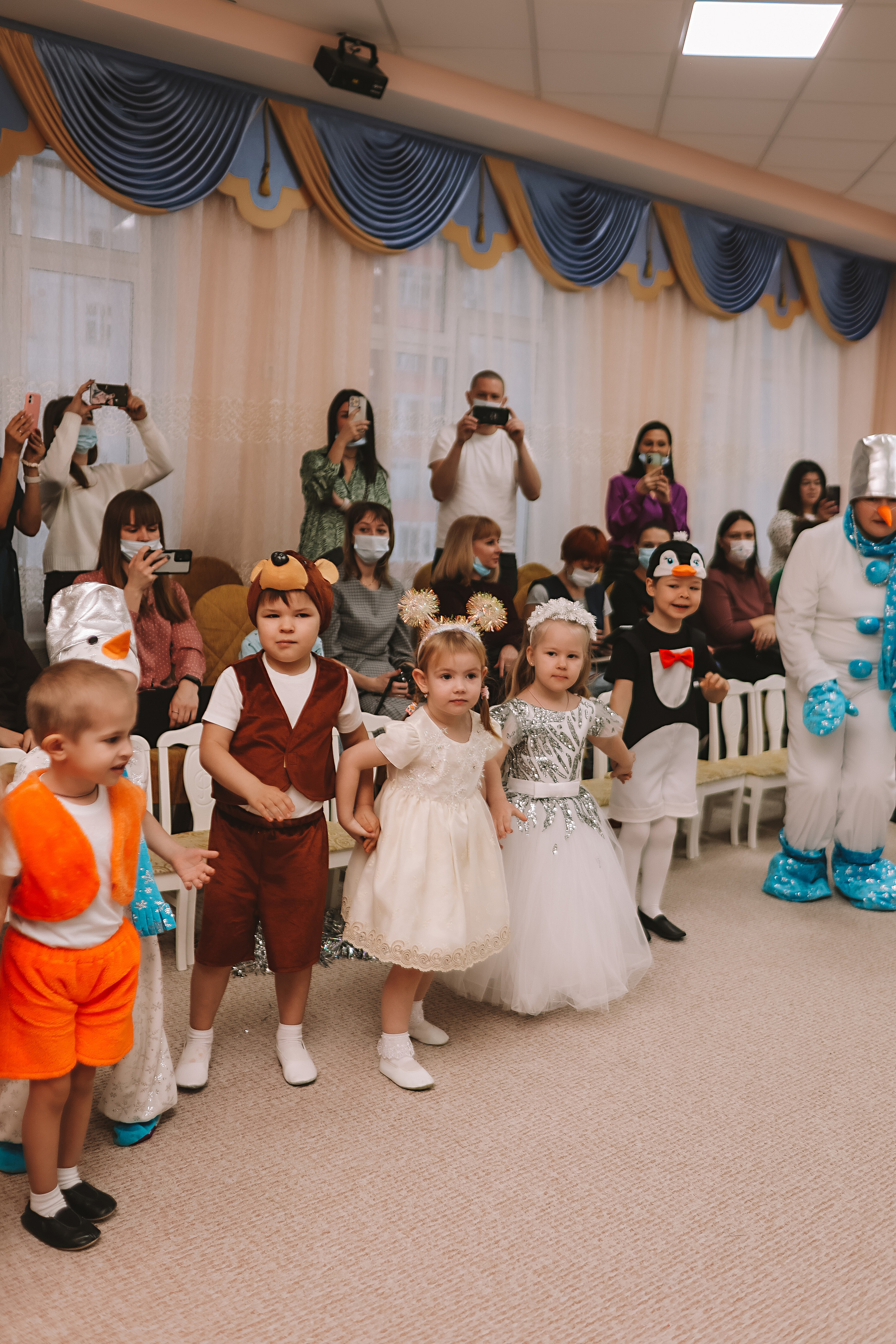 Репортаж новогоднего утренника. Семейный фотограф Тюмень, фотограф на роды Салмина Мария