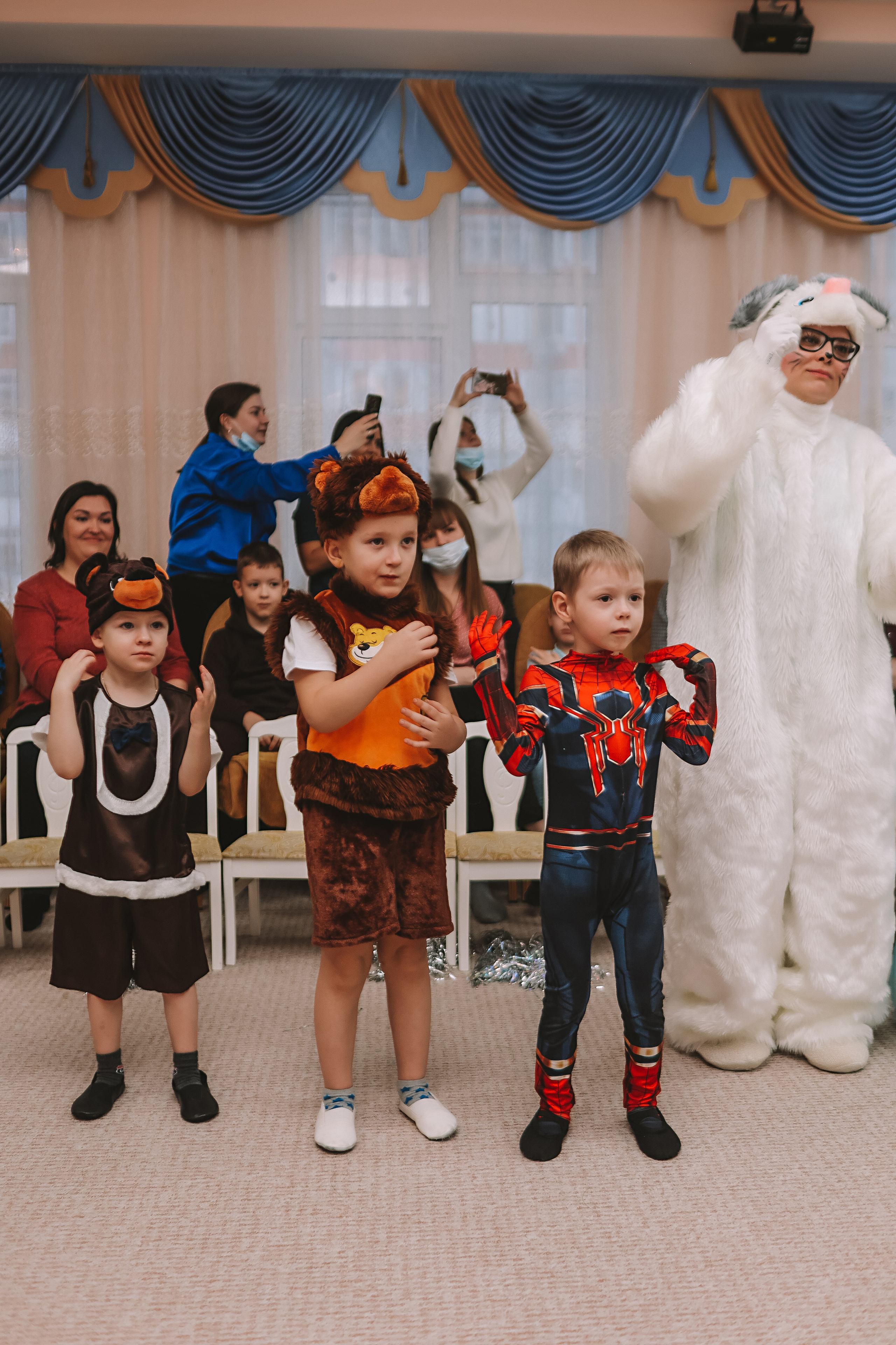Репортаж новогоднего утренника. Семейный фотограф Тюмень, фотограф на роды Салмина Мария