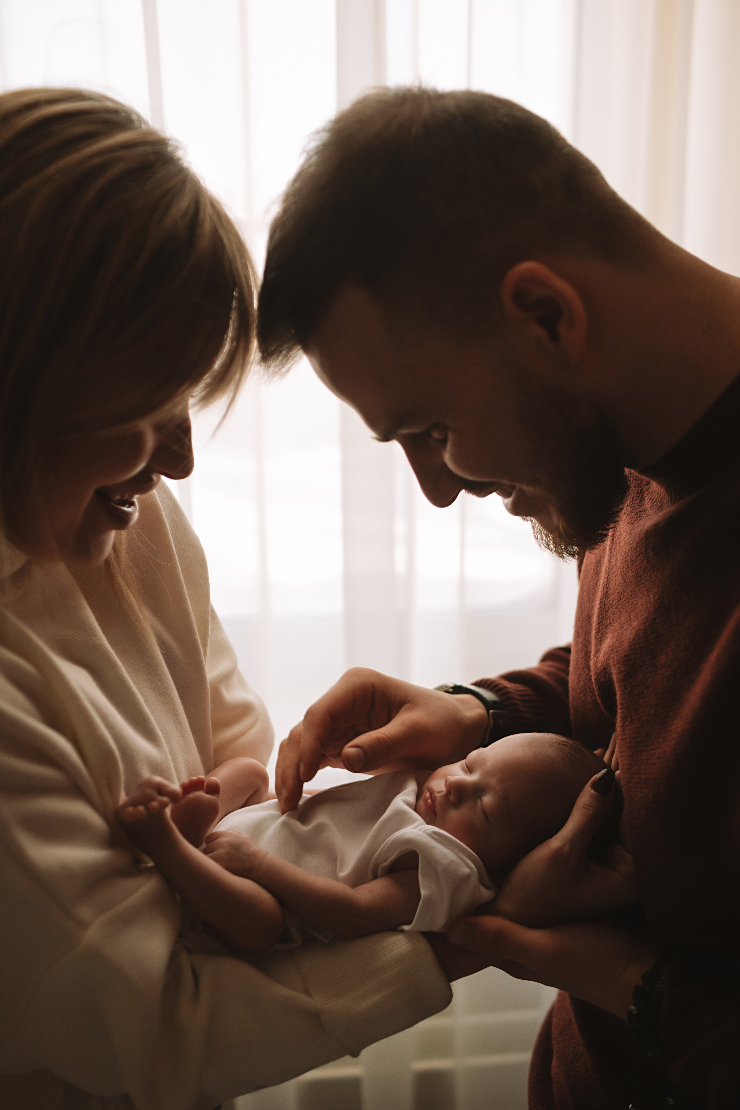 Выписка Мать и Дитя. Семейный фотограф Тюмень, фотограф на роды Салмина Мария