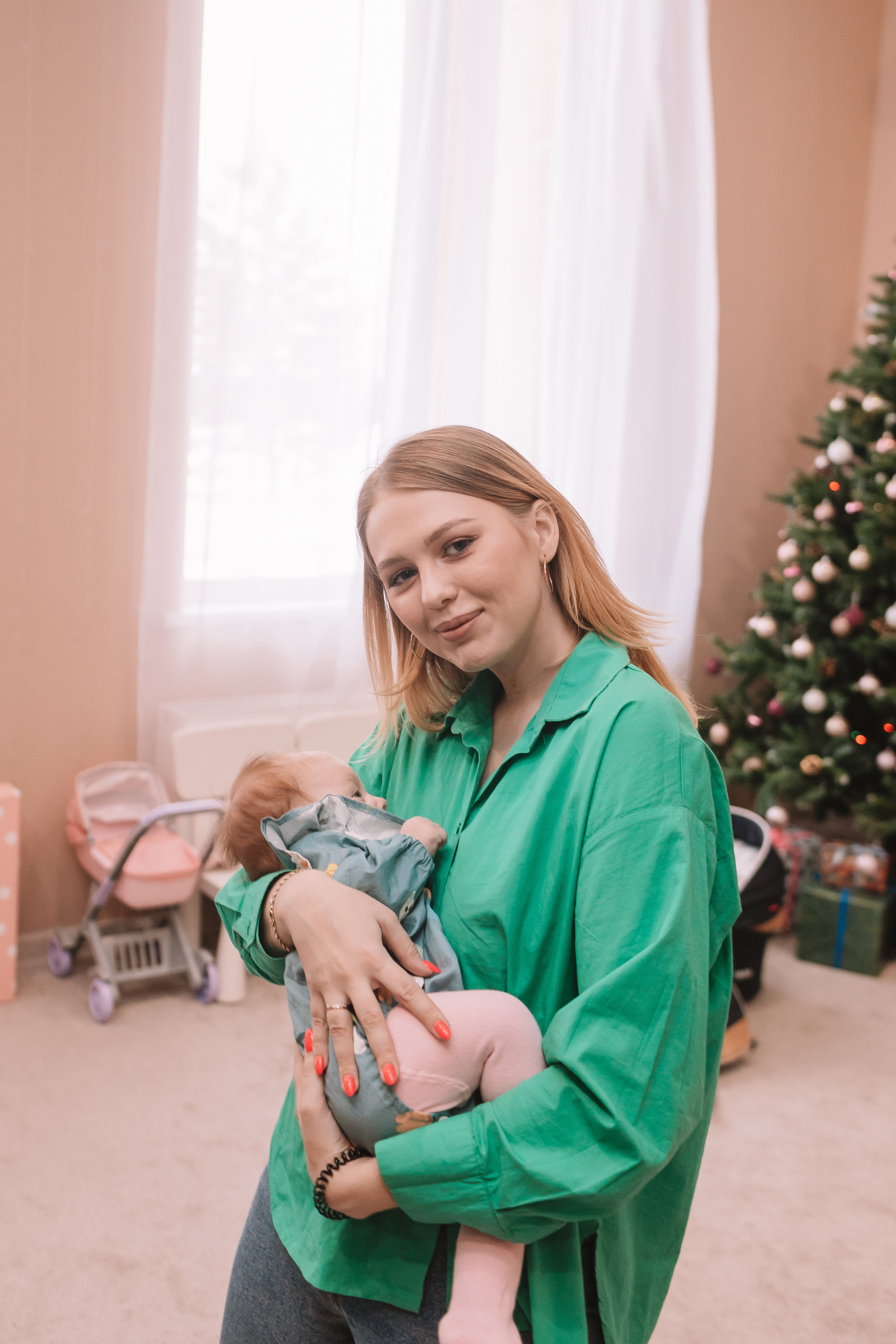 Первый годик в игровой. Семейный фотограф Тюмень, фотограф на роды Салмина Мария