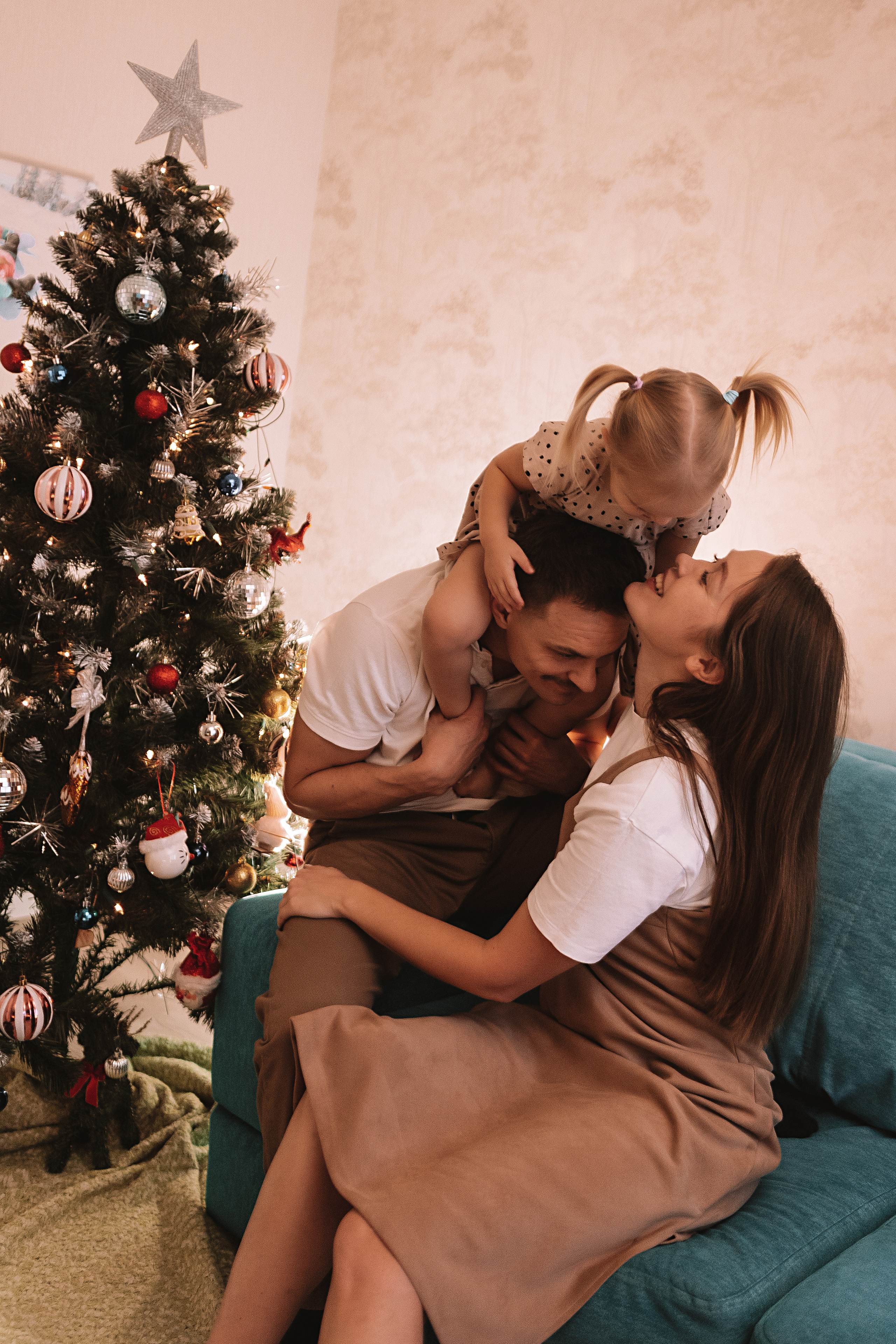 Новогодняя. Семейный фотограф Тюмень, фотограф на роды Салмина Мария