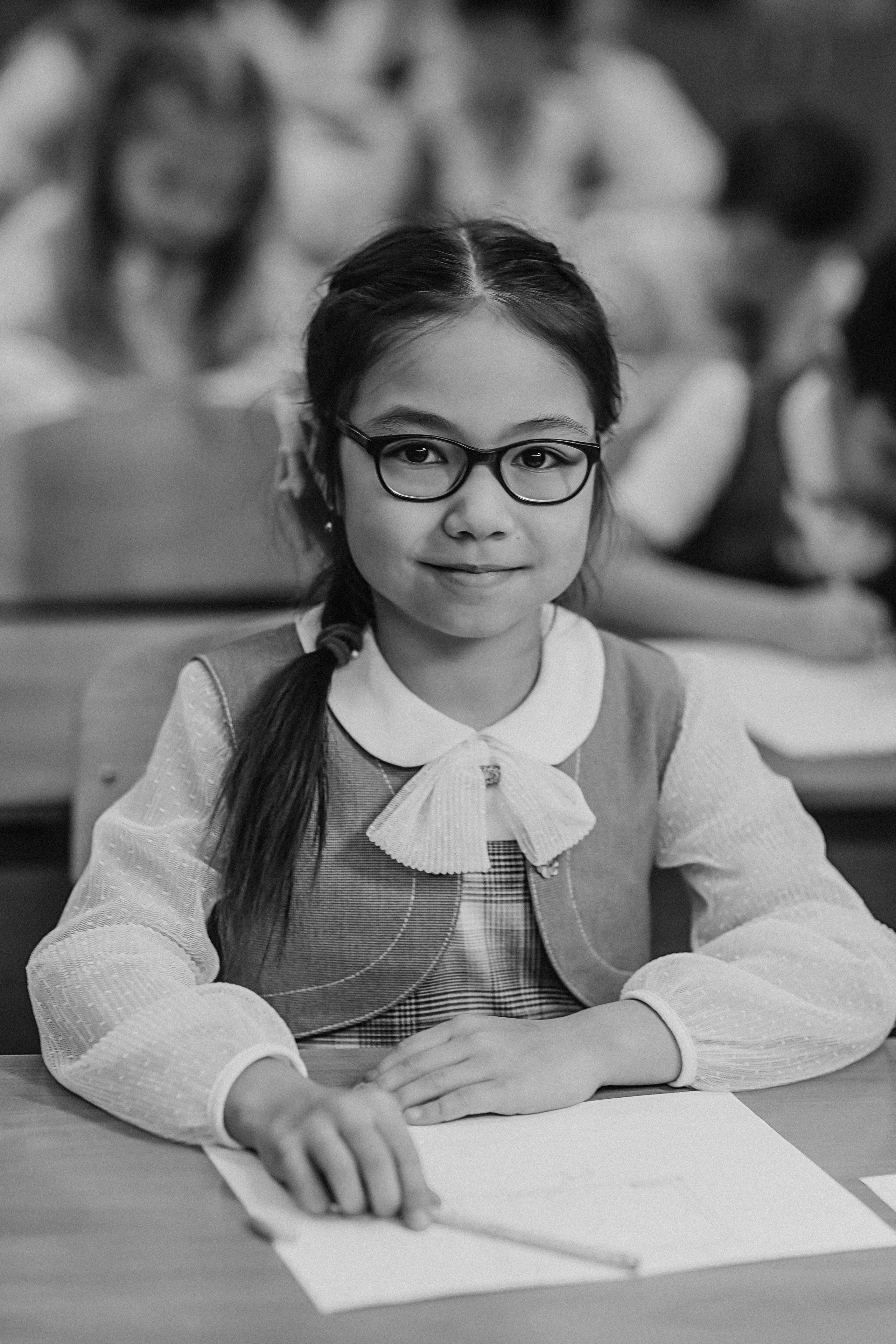 2 класс в школе. Семейный фотограф Тюмень, фотограф на роды Салмина Мария