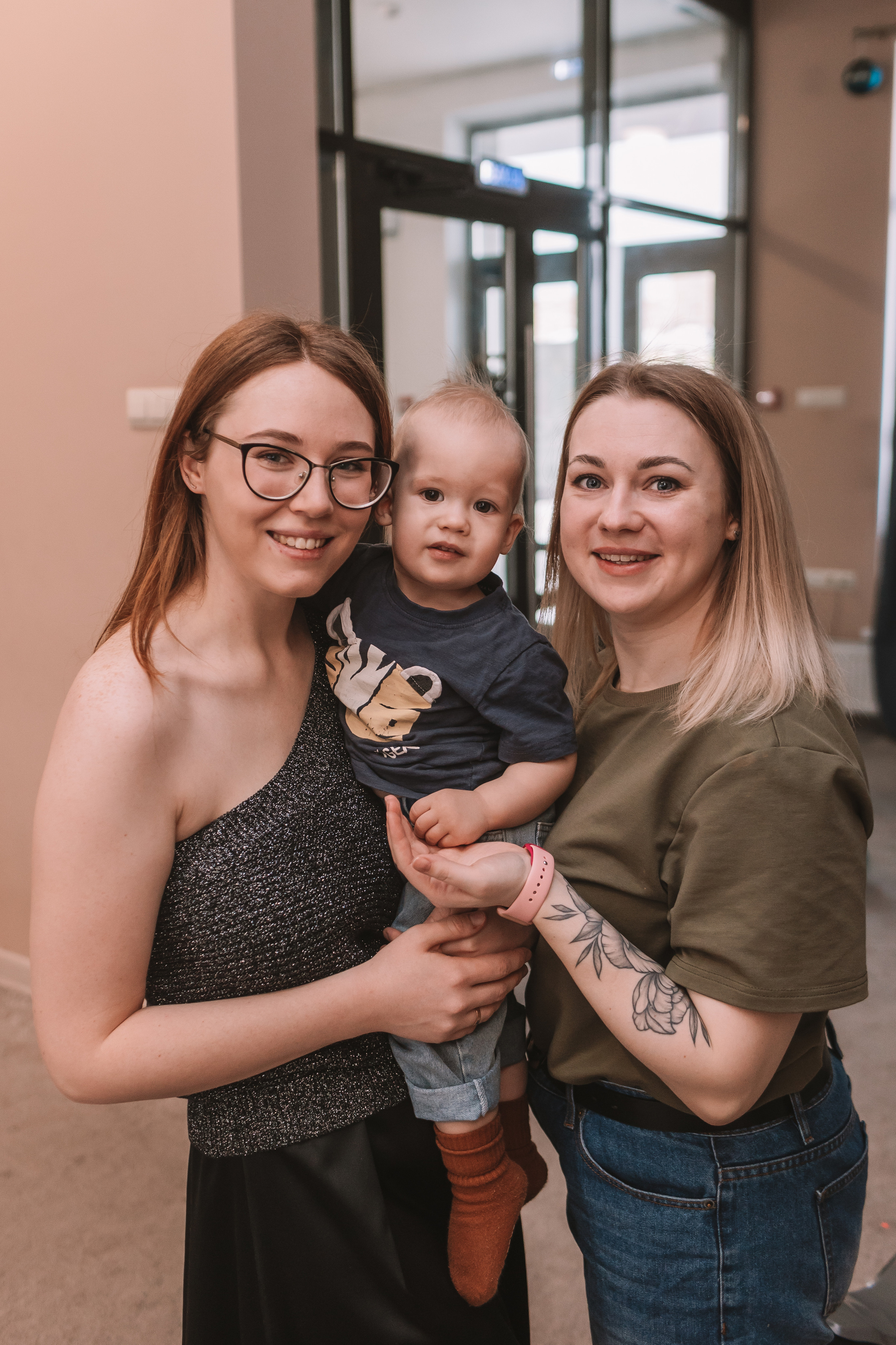 Первый годик в игровой. Семейный фотограф Тюмень, фотограф на роды Салмина Мария