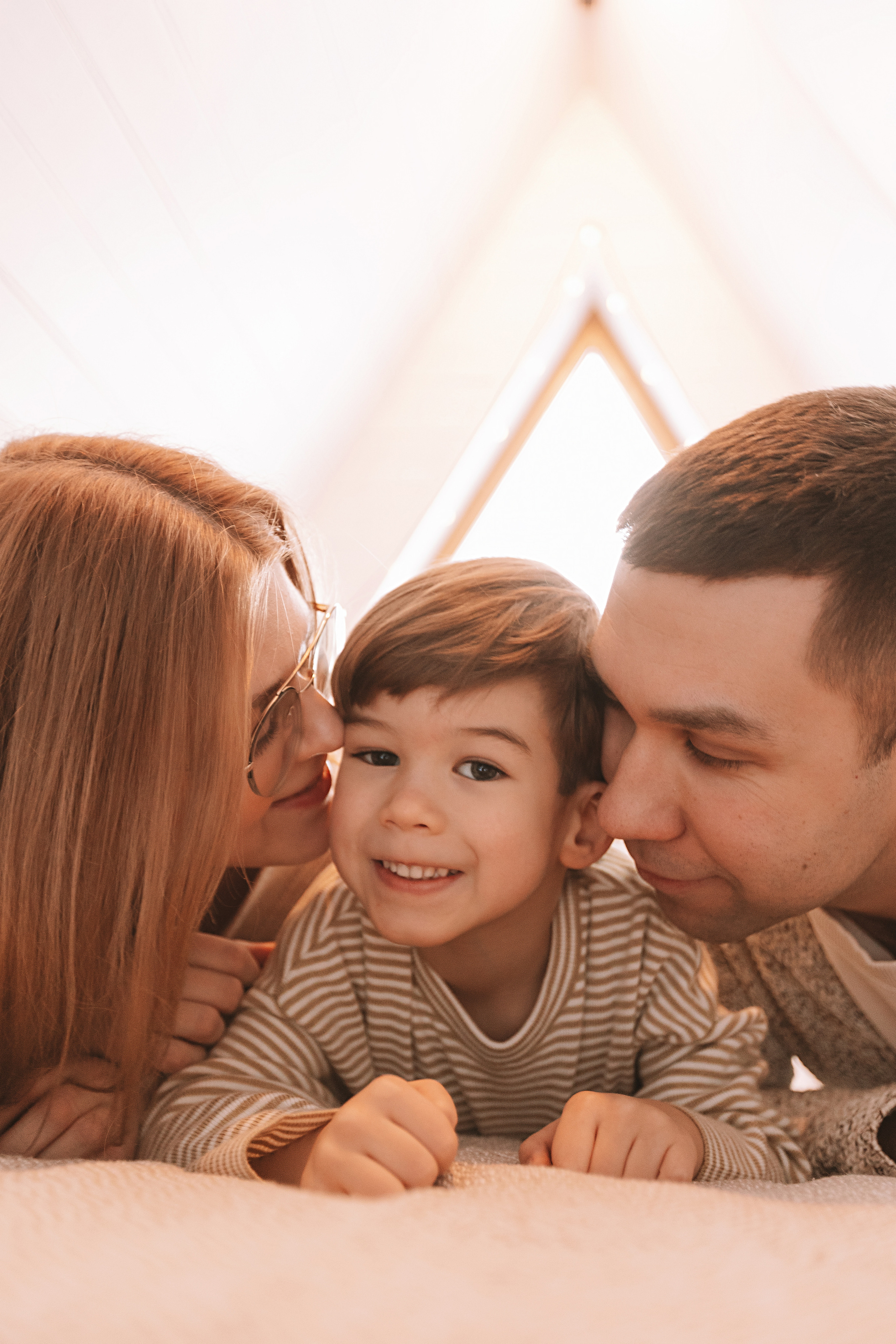 Загородный домик. Семейный фотограф Тюмень, фотограф на роды Салмина Мария