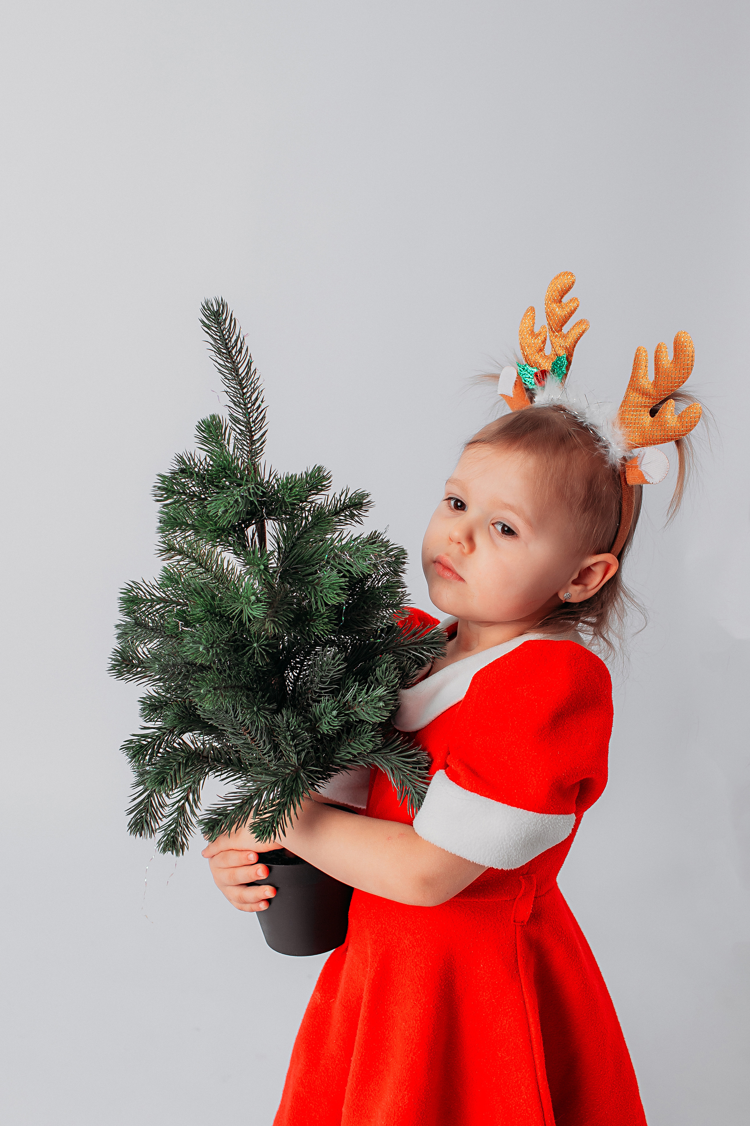 Минимализм 2022-2023. Семейный фотограф Тюмень, фотограф на роды Салмина Мария