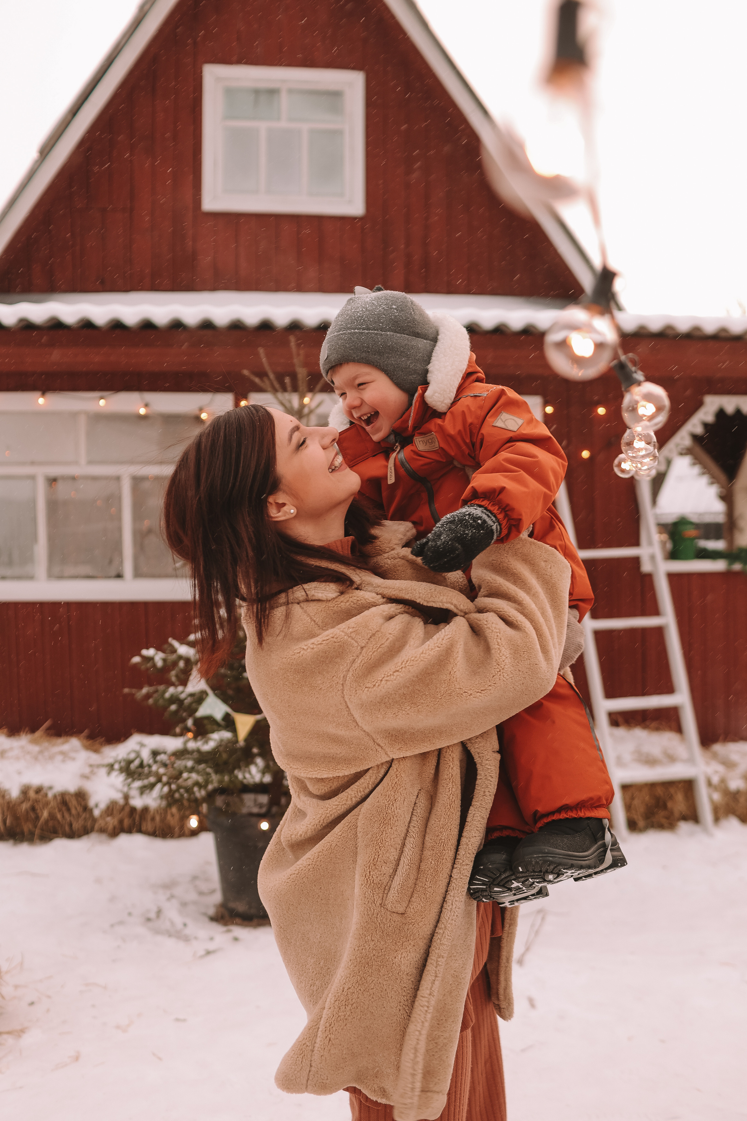 Локация Тишина (семья). Семейный фотограф Тюмень, фотограф на роды Салмина Мария
