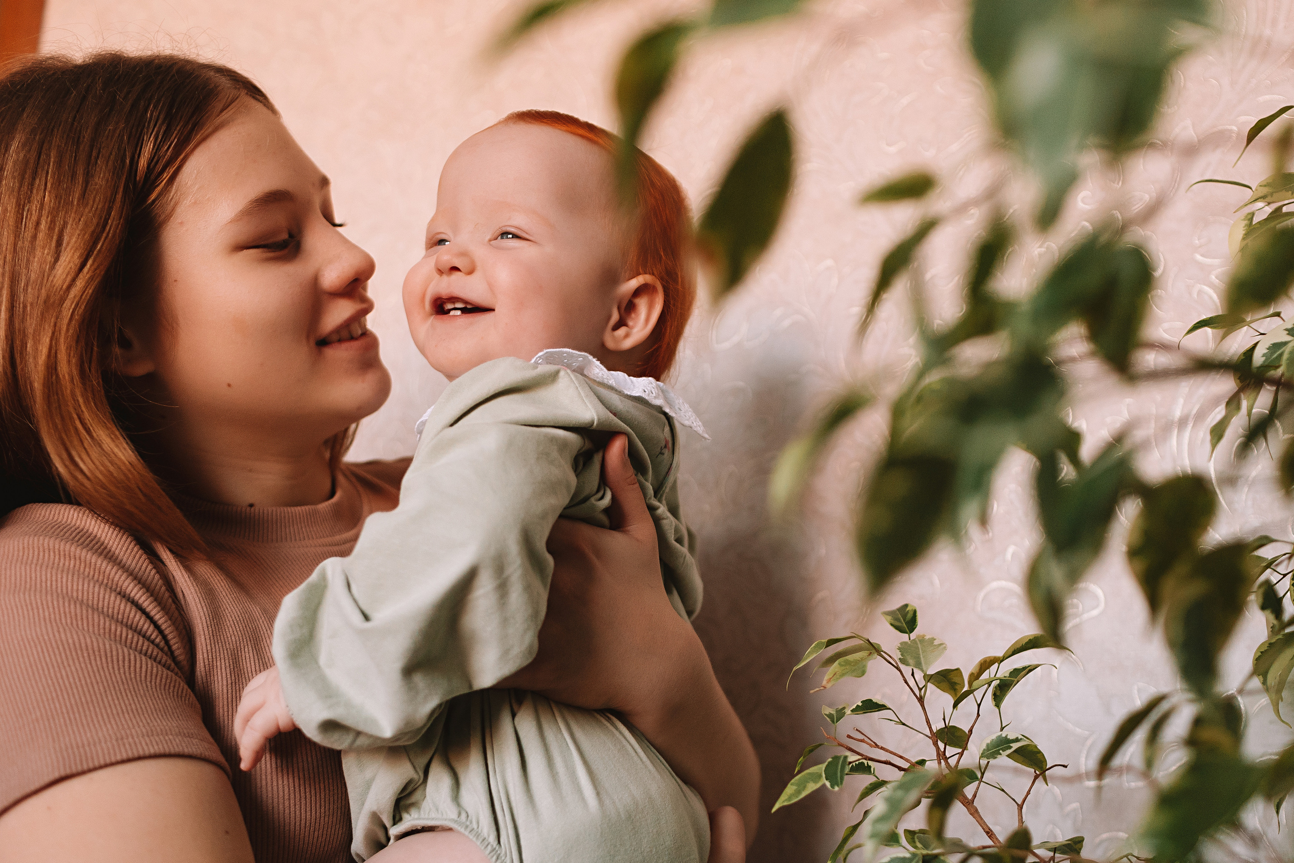 Большая семья (17 человек в частном доме, 2 часа). Семейный фотограф Тюмень, фотограф на роды Салмина Мария
