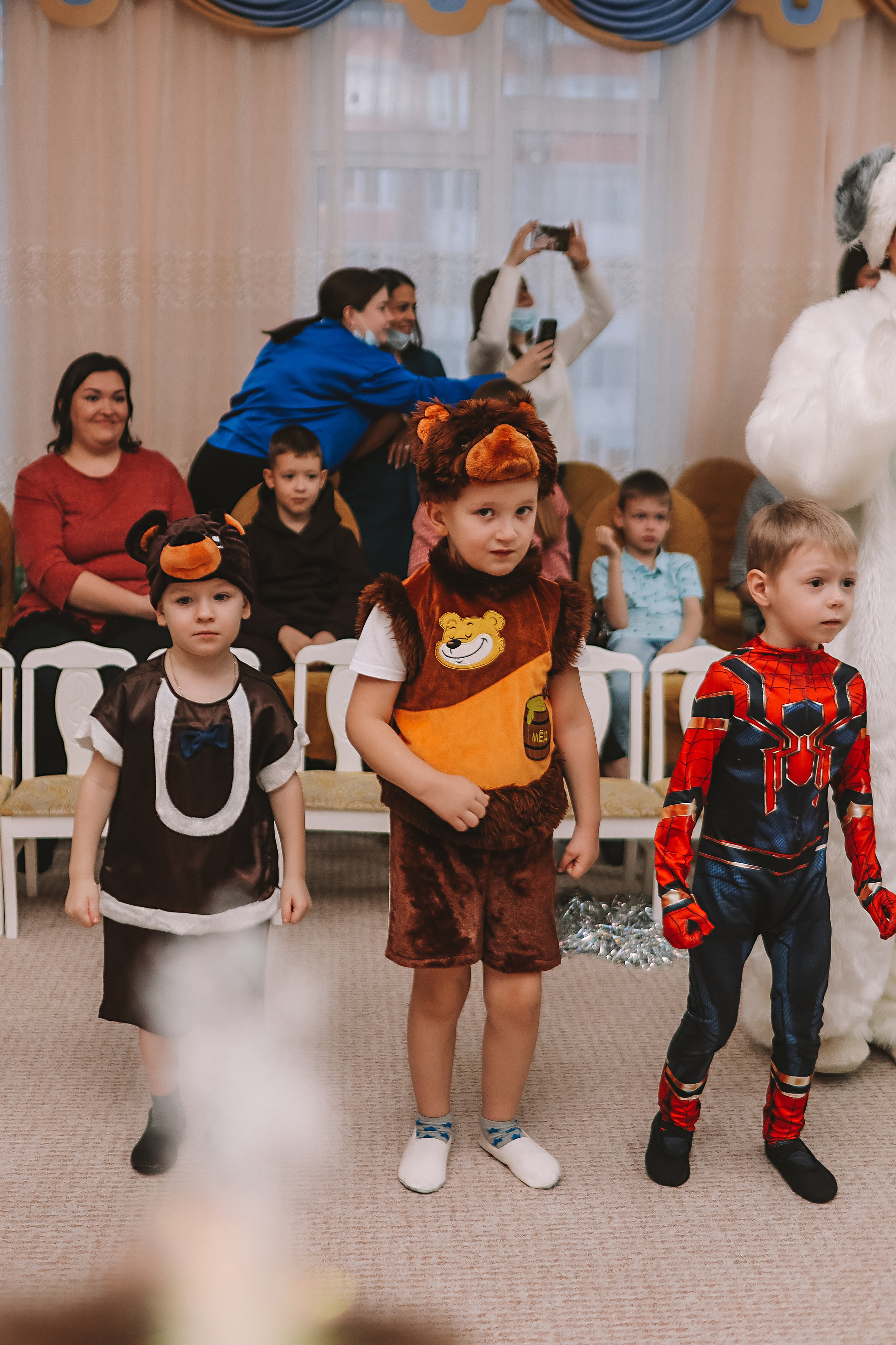 Репортаж новогоднего утренника. Семейный фотограф Тюмень, фотограф на роды Салмина Мария