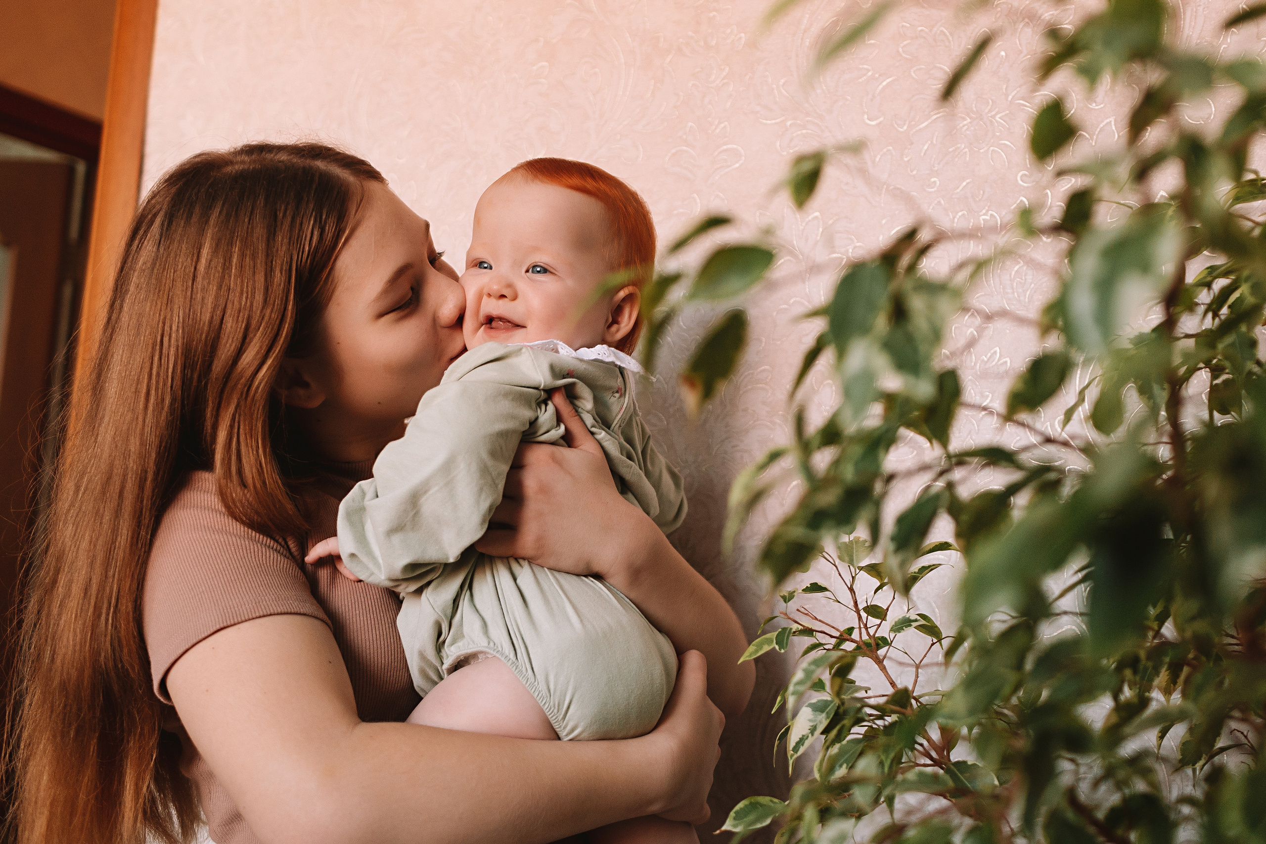Большая семья (17 человек в частном доме, 2 часа). Семейный фотограф Тюмень, фотограф на роды Салмина Мария