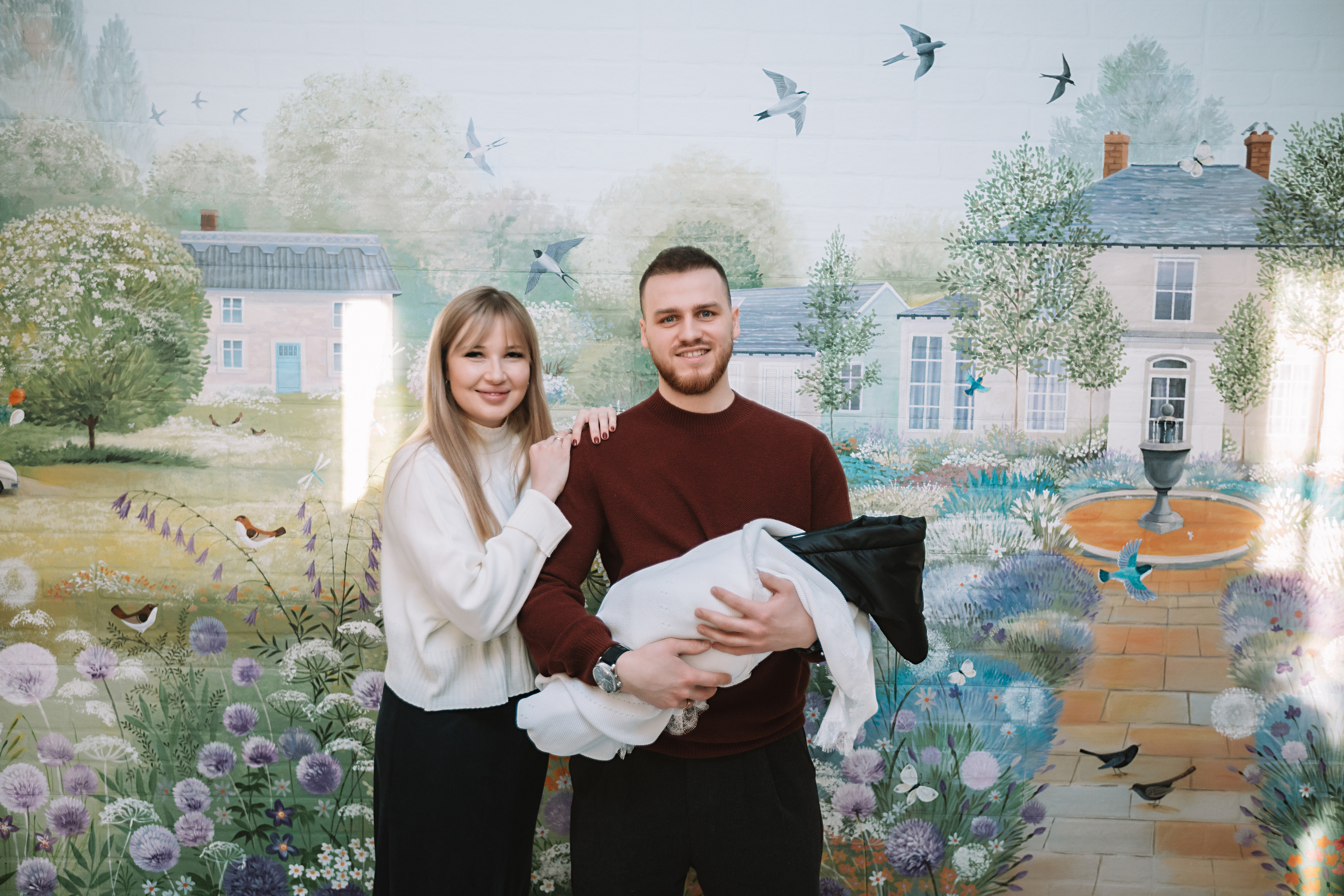 Выписка Мать и Дитя. Семейный фотограф Тюмень, фотограф на роды Салмина Мария