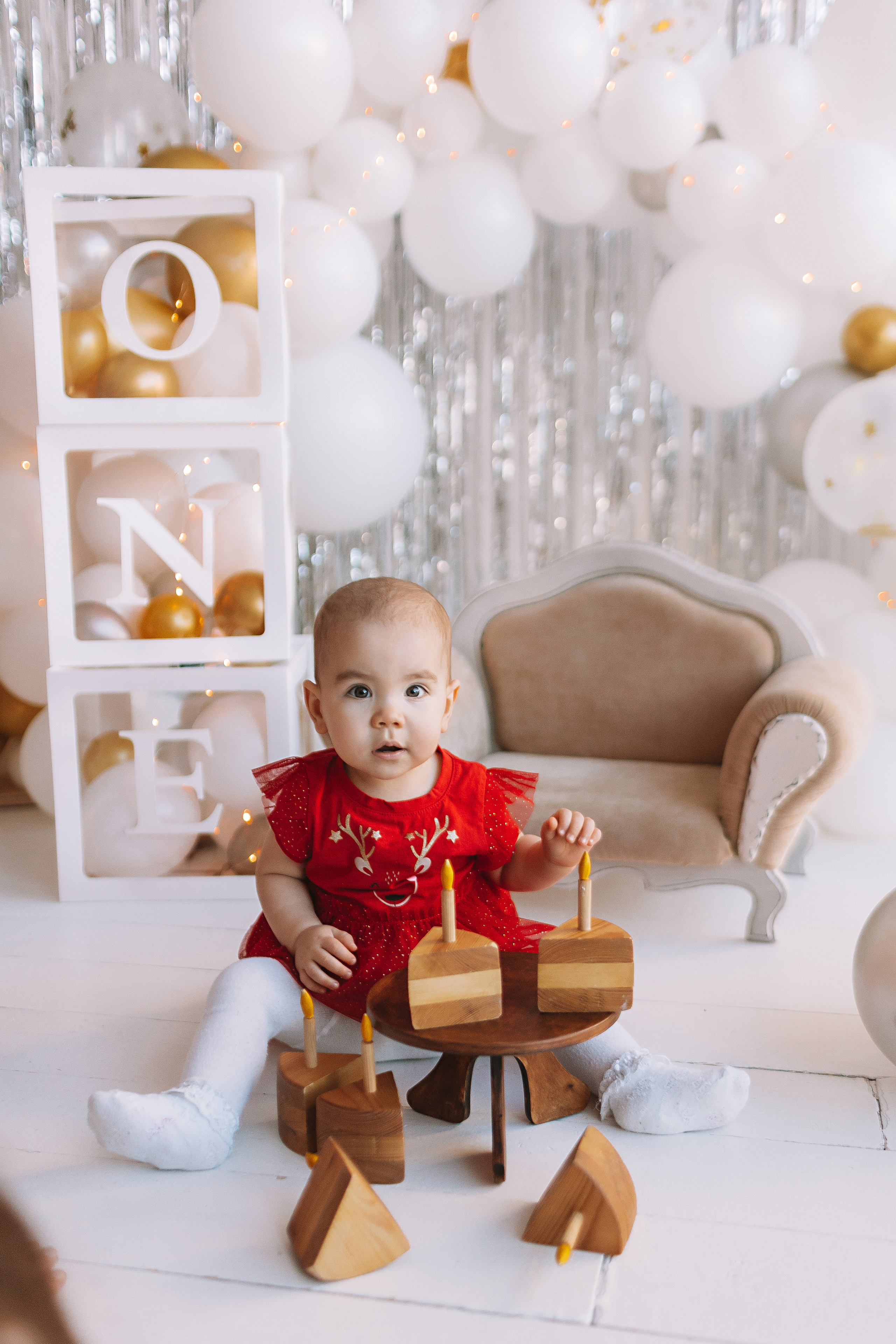 Годик в ВВ студио. Семейный фотограф Тюмень, фотограф на роды Салмина Мария