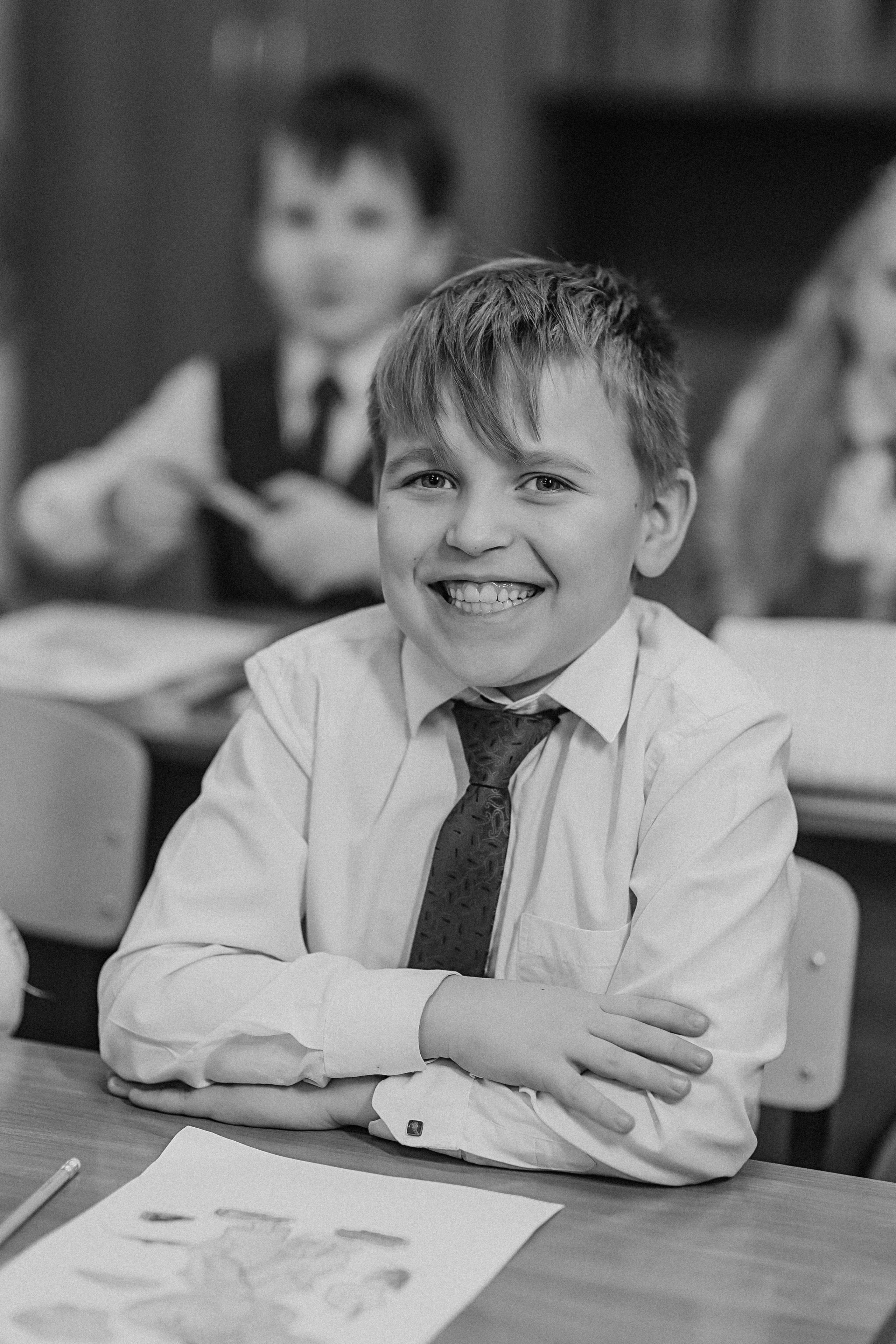 2 класс в школе. Семейный фотограф Тюмень, фотограф на роды Салмина Мария