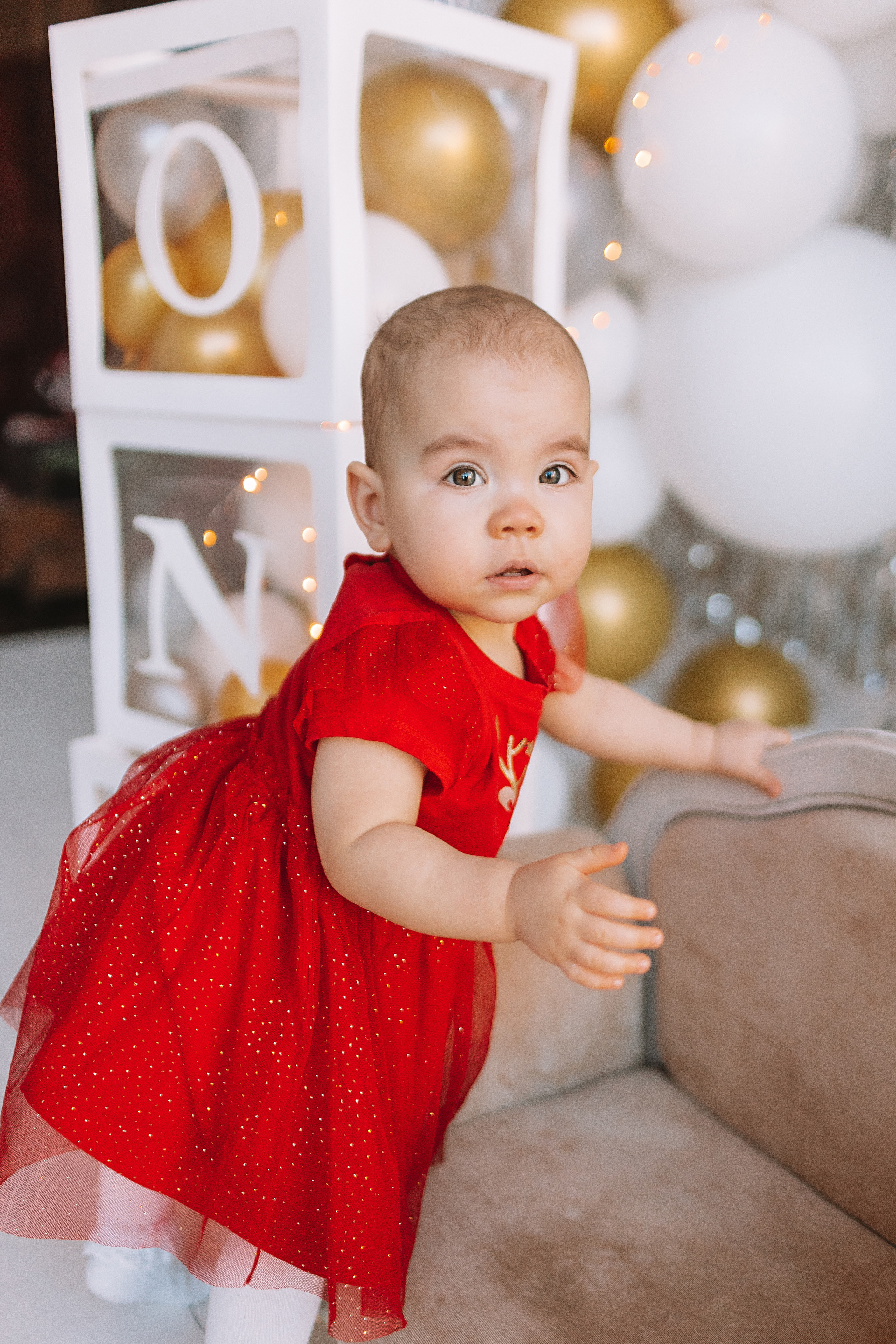 Годик в ВВ студио. Семейный фотограф Тюмень, фотограф на роды Салмина Мария