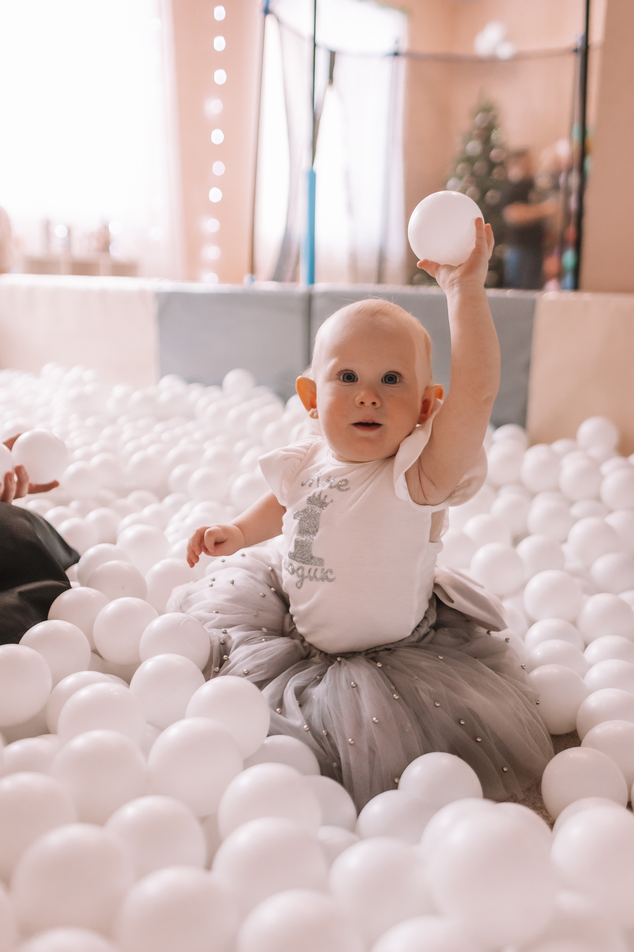 Первый годик в игровой. Семейный фотограф Тюмень, фотограф на роды Салмина Мария