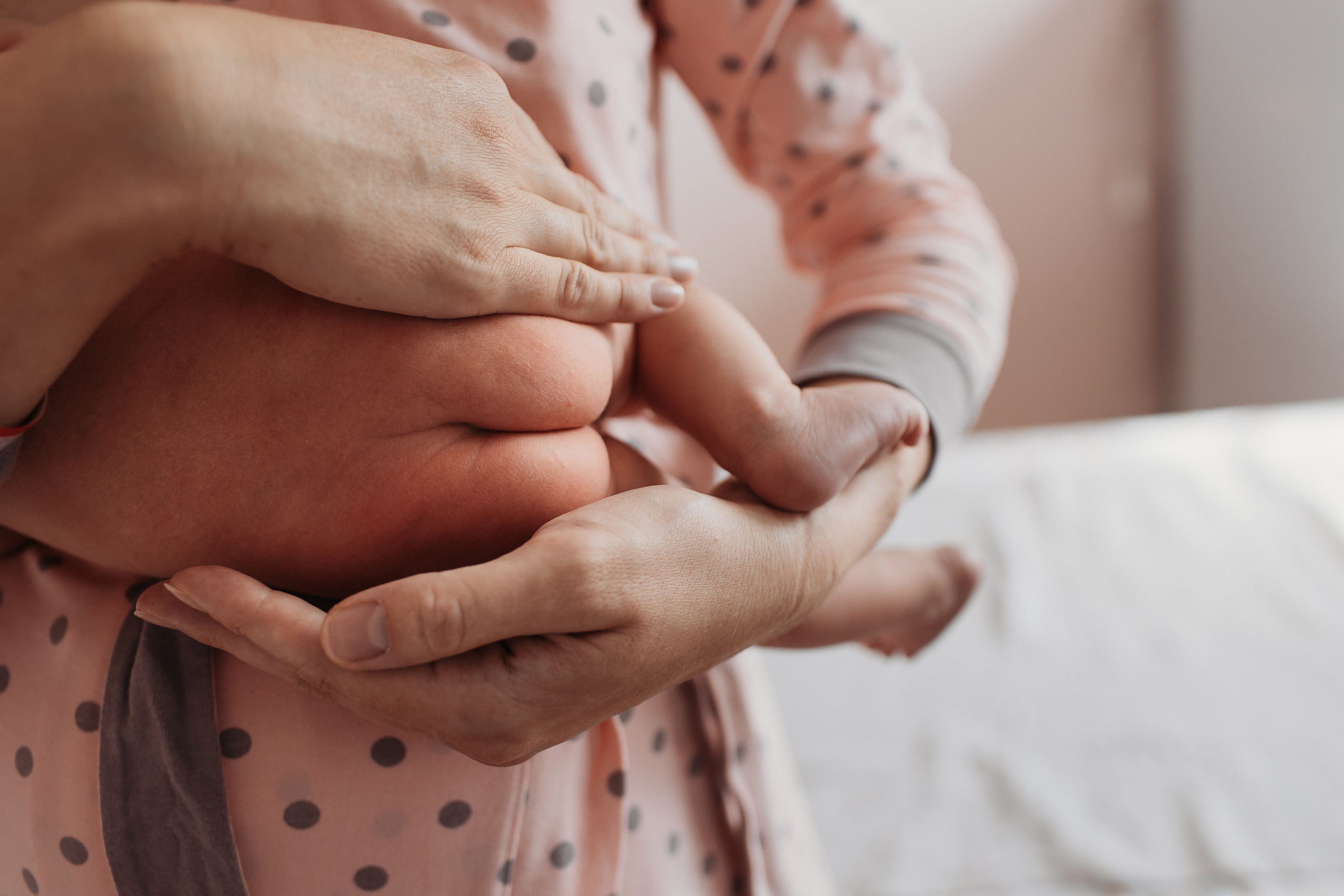 В палате сборный. Семейный фотограф Тюмень, фотограф на роды Салмина Мария