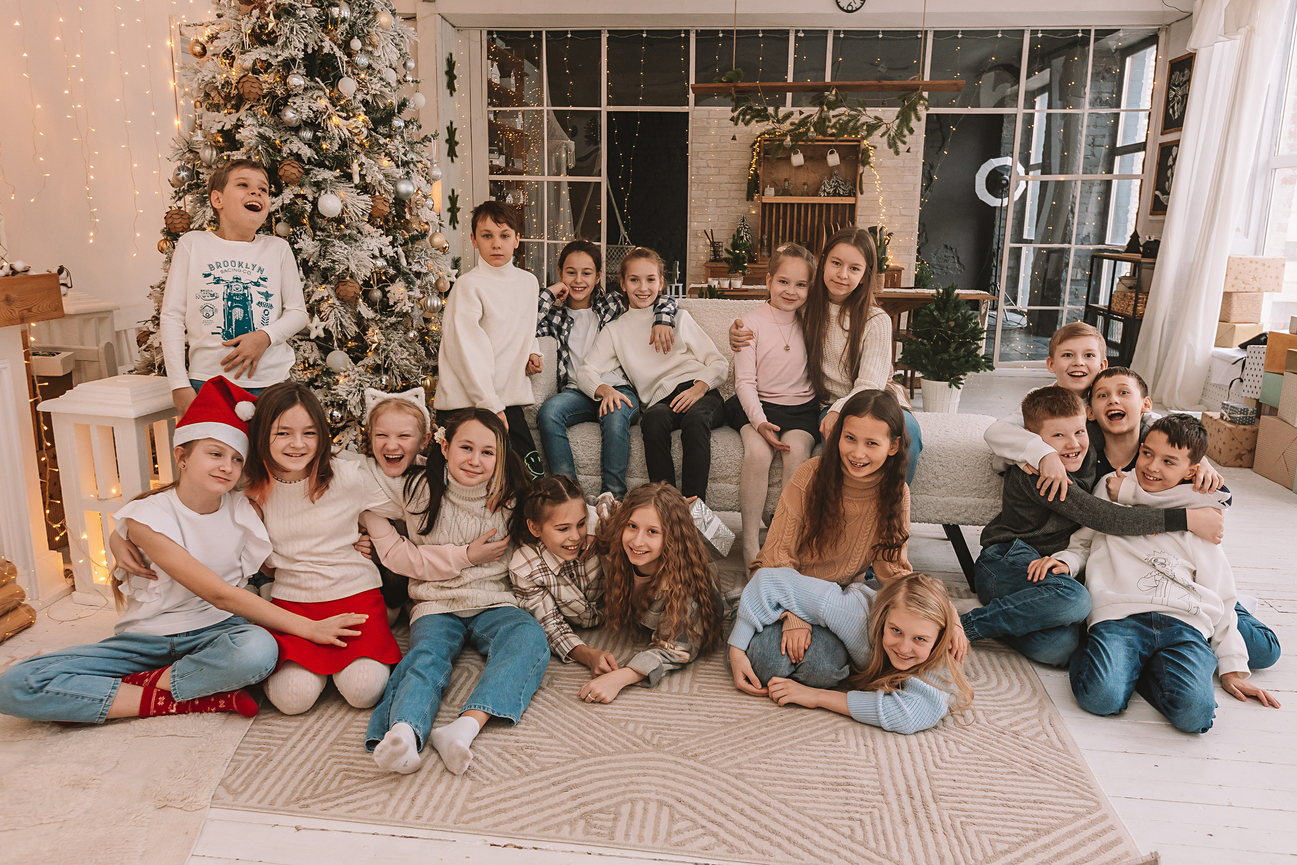 Новогодняя школьная в студии. Семейный фотограф Тюмень, фотограф на роды Салмина Мария