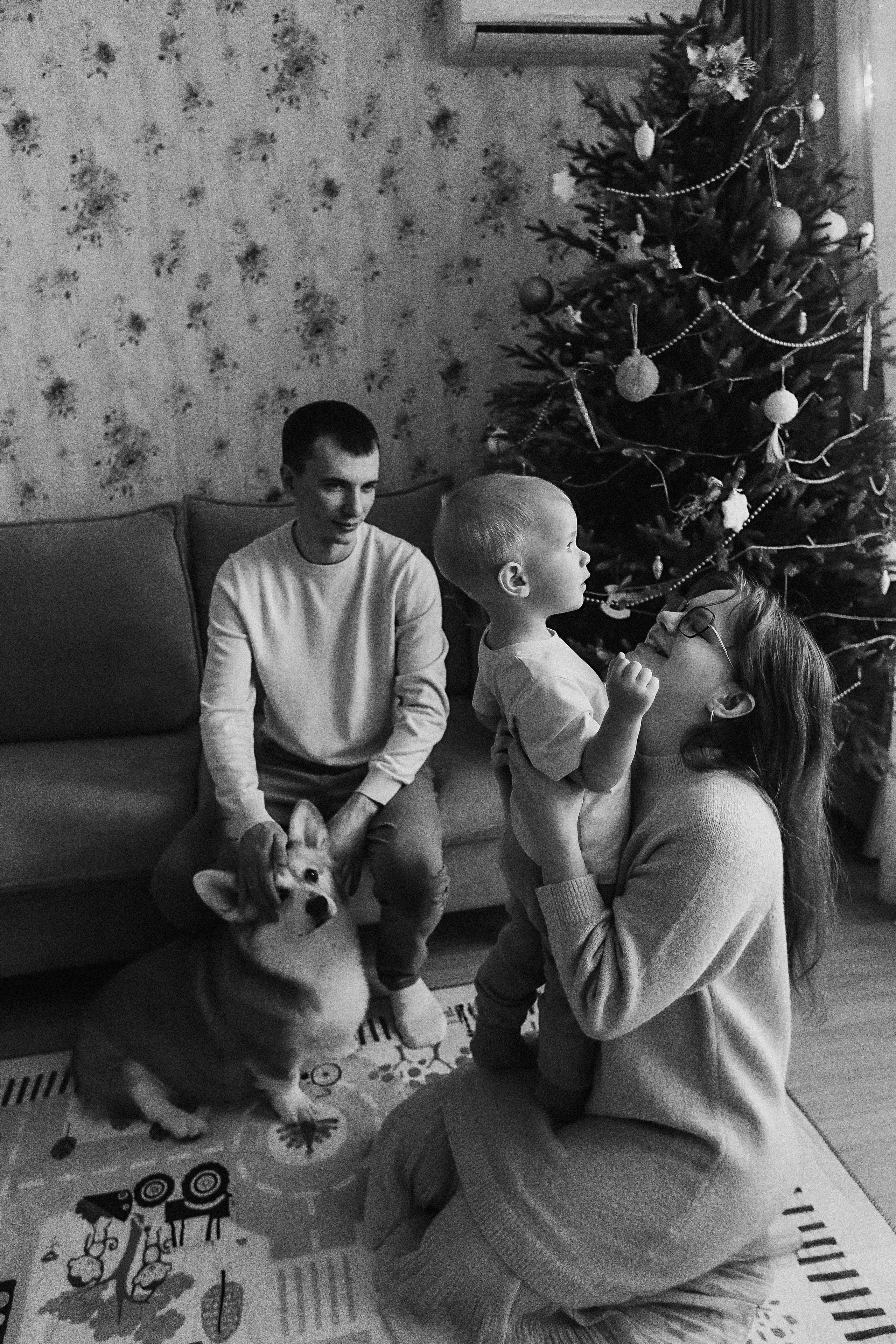 Очень активный Лев. Семейный фотограф Тюмень, фотограф на роды Салмина Мария