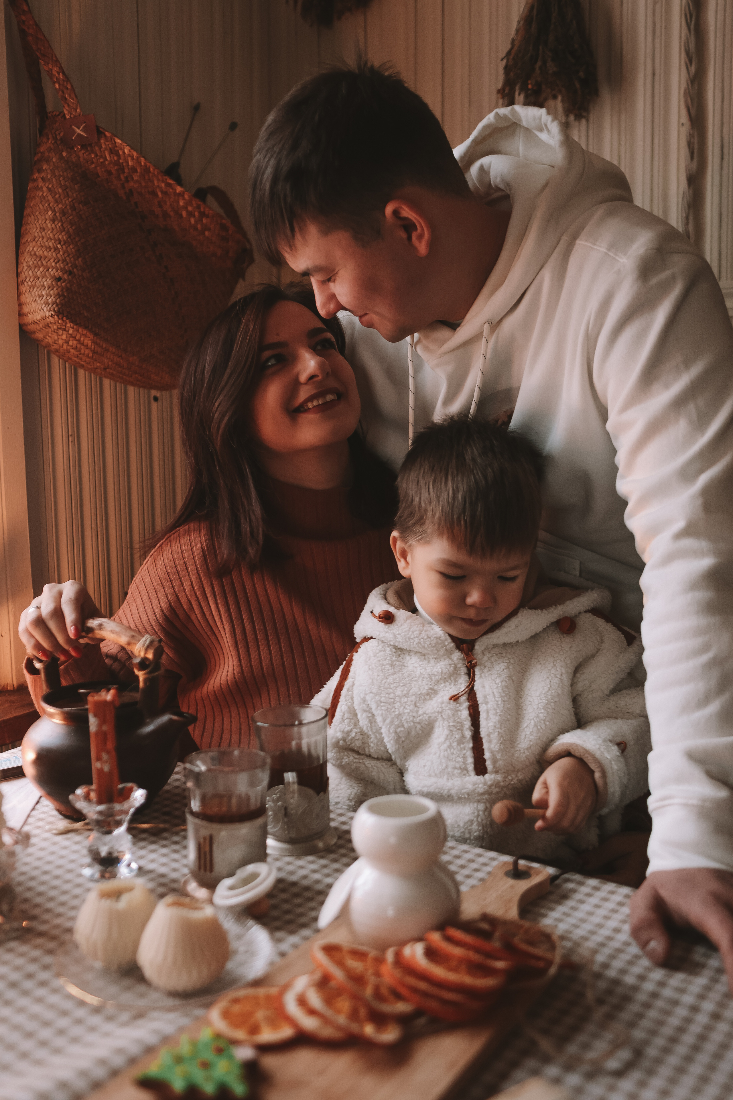 Локация Тишина (семья). Семейный фотограф Тюмень, фотограф на роды Салмина Мария