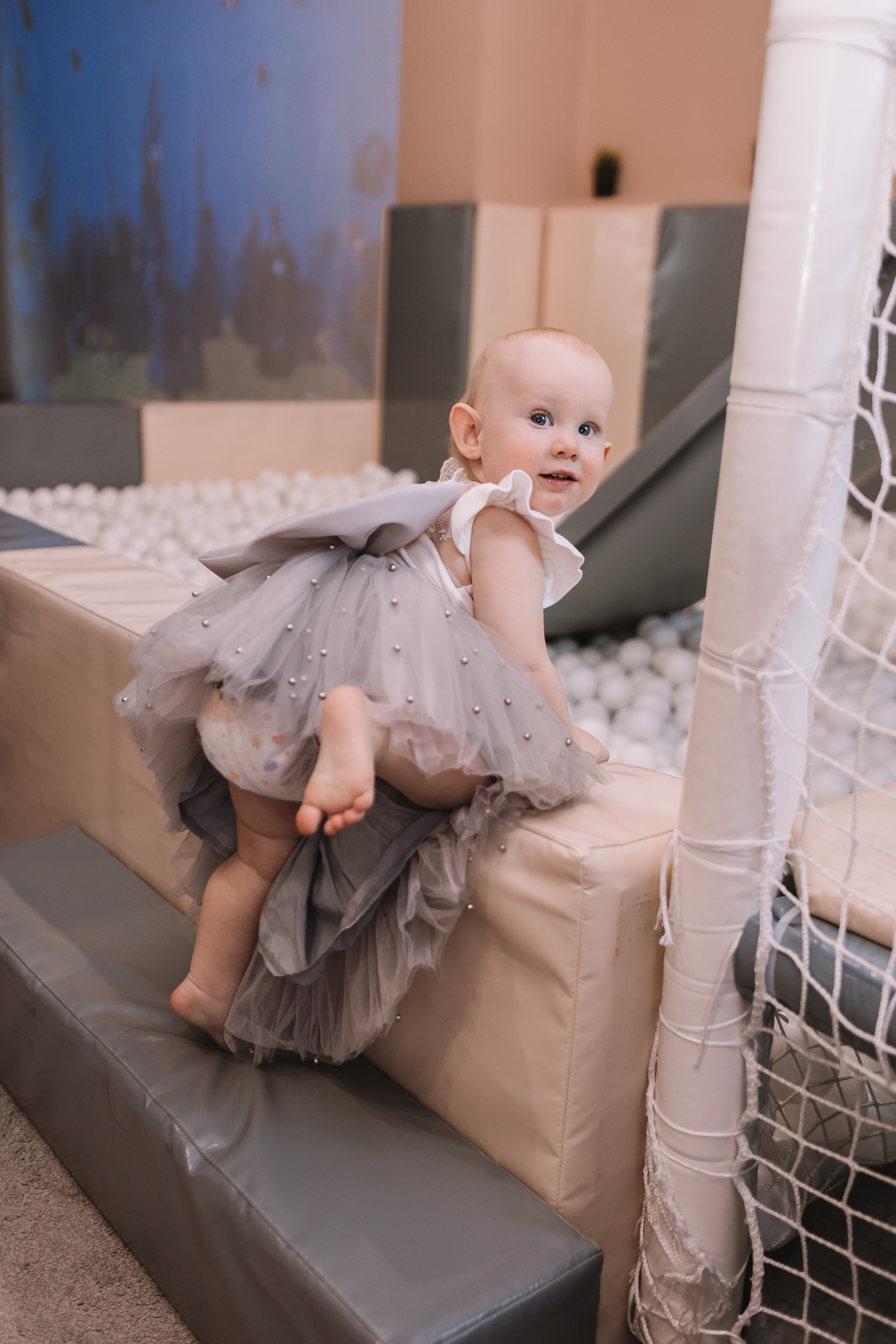 Первый годик в игровой. Семейный фотограф Тюмень, фотограф на роды Салмина Мария