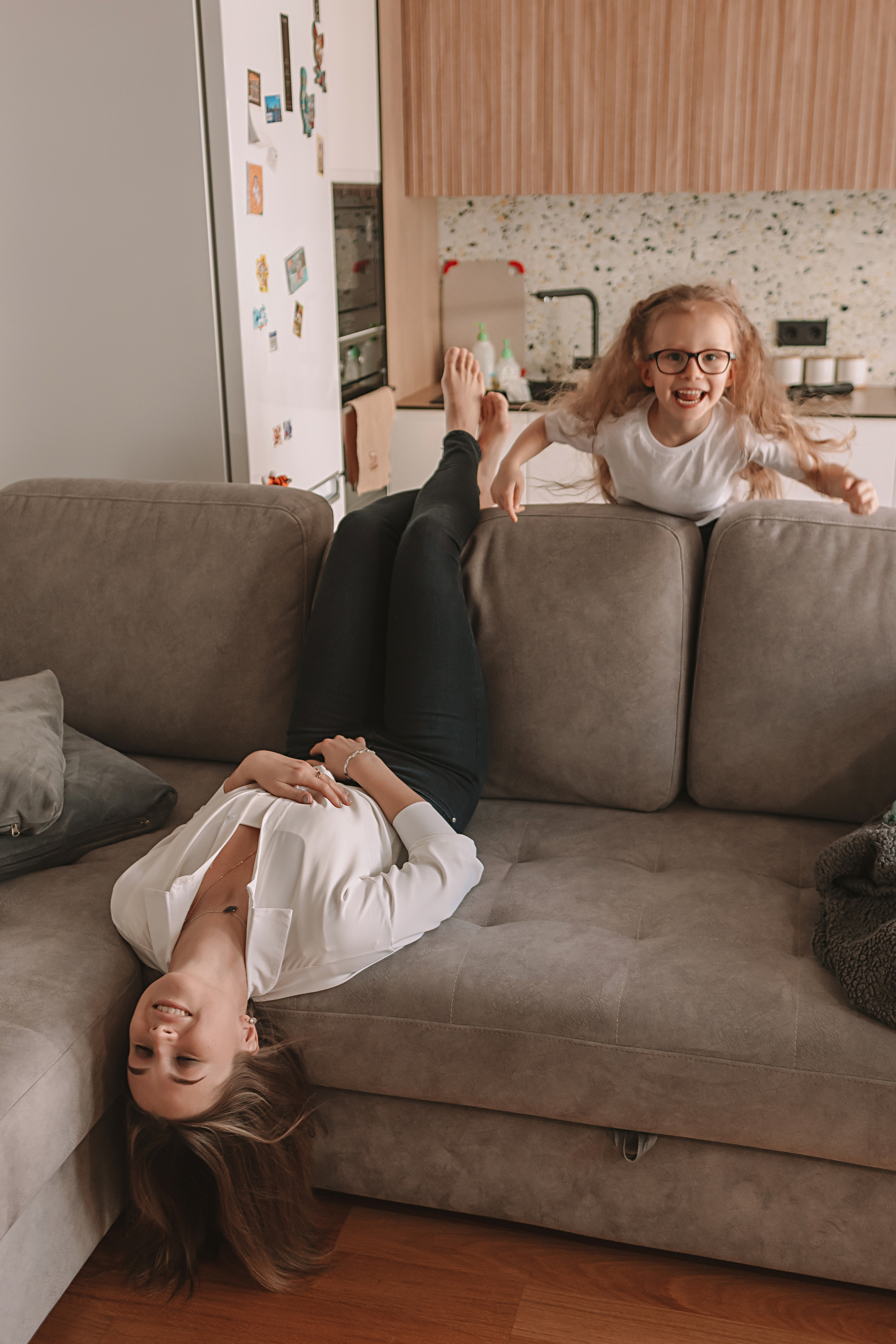Мама дочка. Семейный фотограф Тюмень, фотограф на роды Салмина Мария