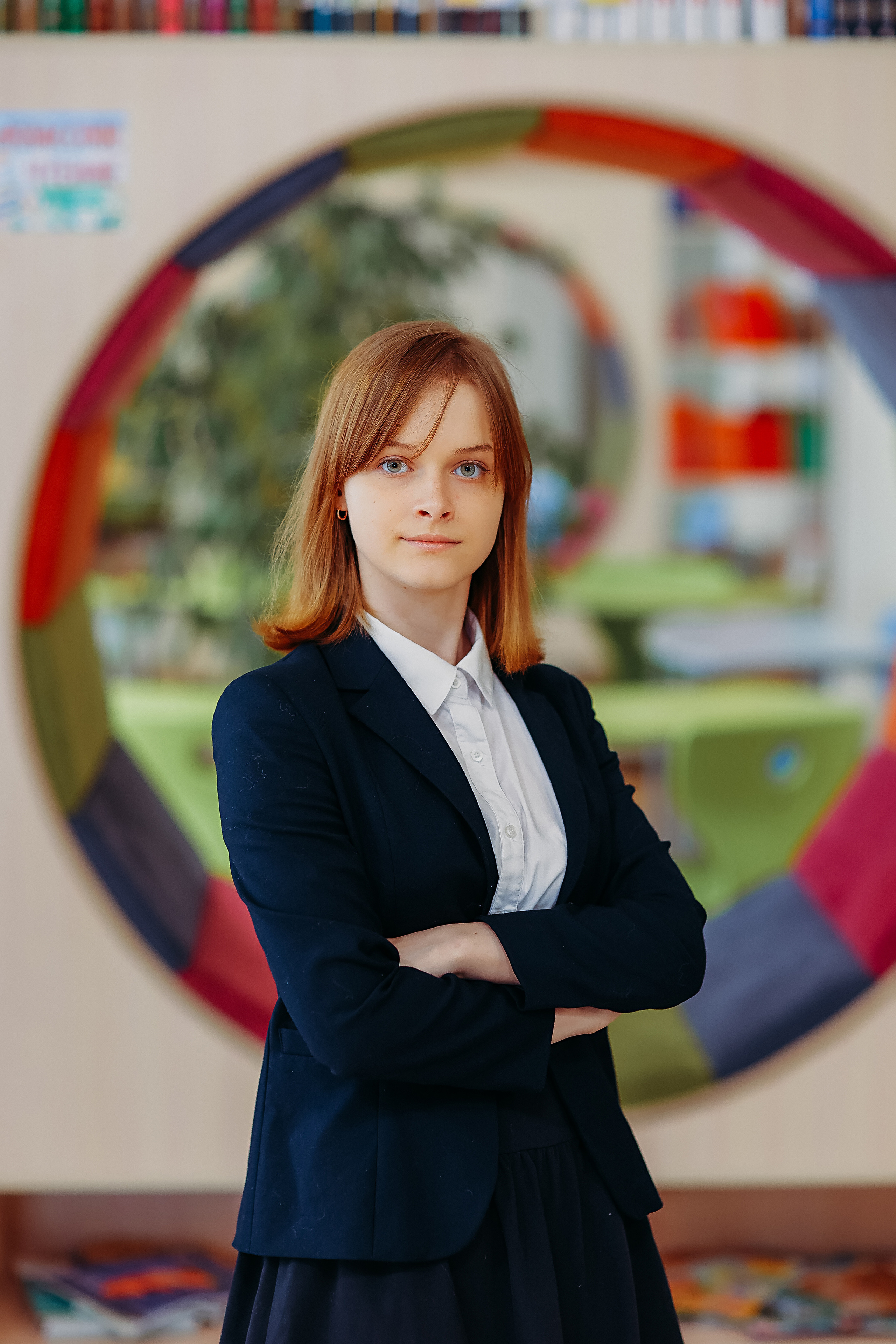 8 класс в библиотеке. Семейный фотограф Тюмень, фотограф на роды Салмина Мария