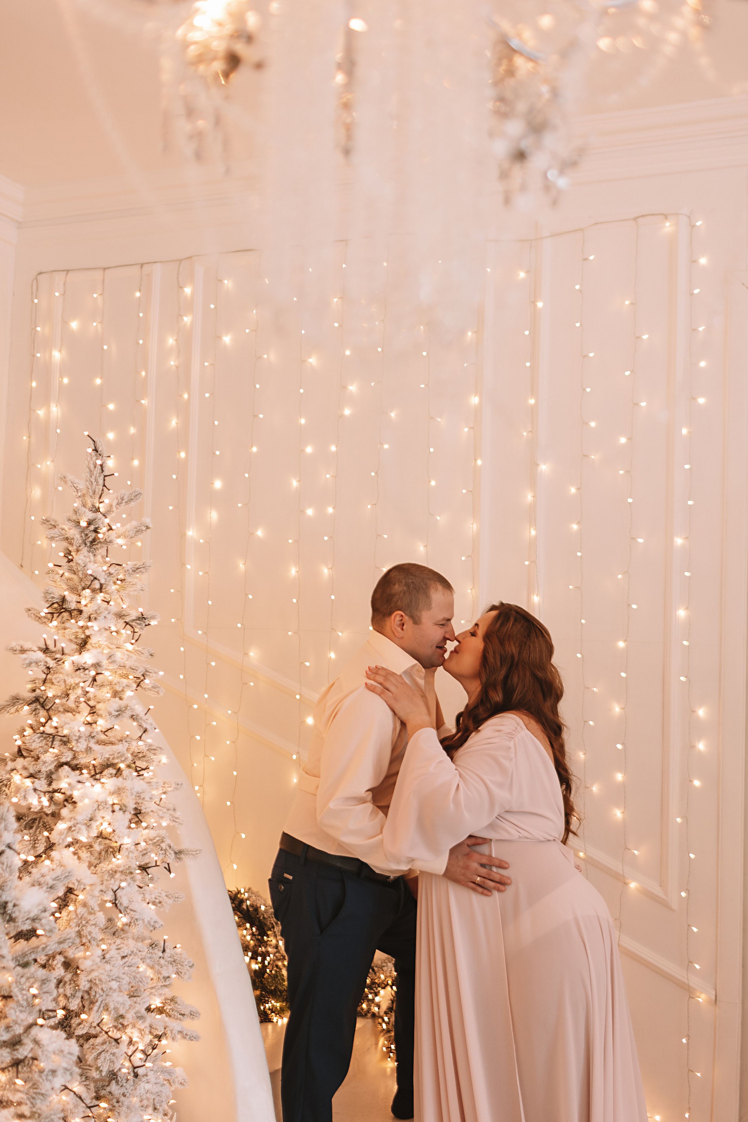 Студия Че (новогодняя). Семейный фотограф Тюмень, фотограф на роды Салмина Мария